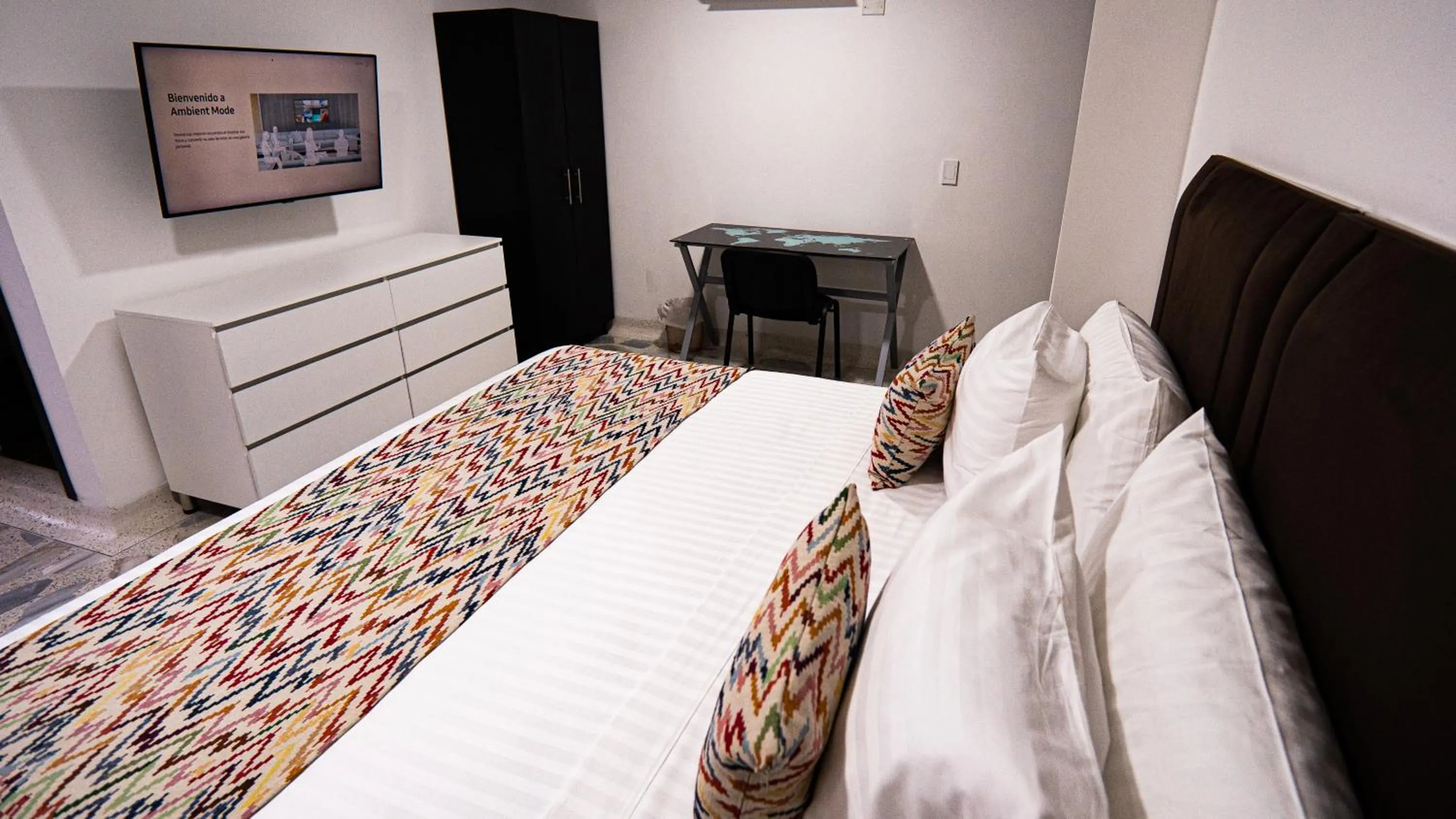 Bedroom, Bed in Hotel Arisha Cali