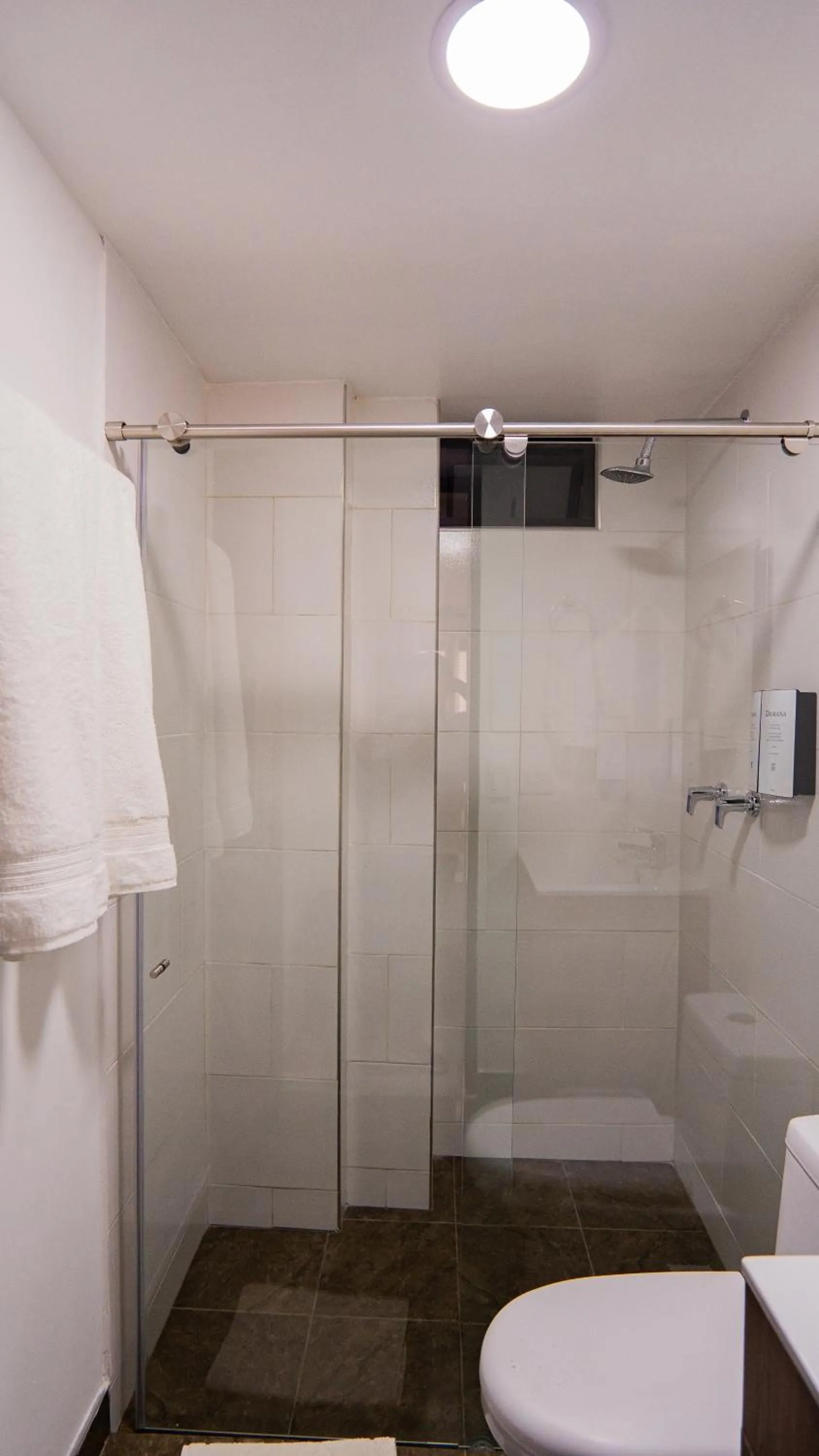 Bathroom in Hotel Arisha Cali