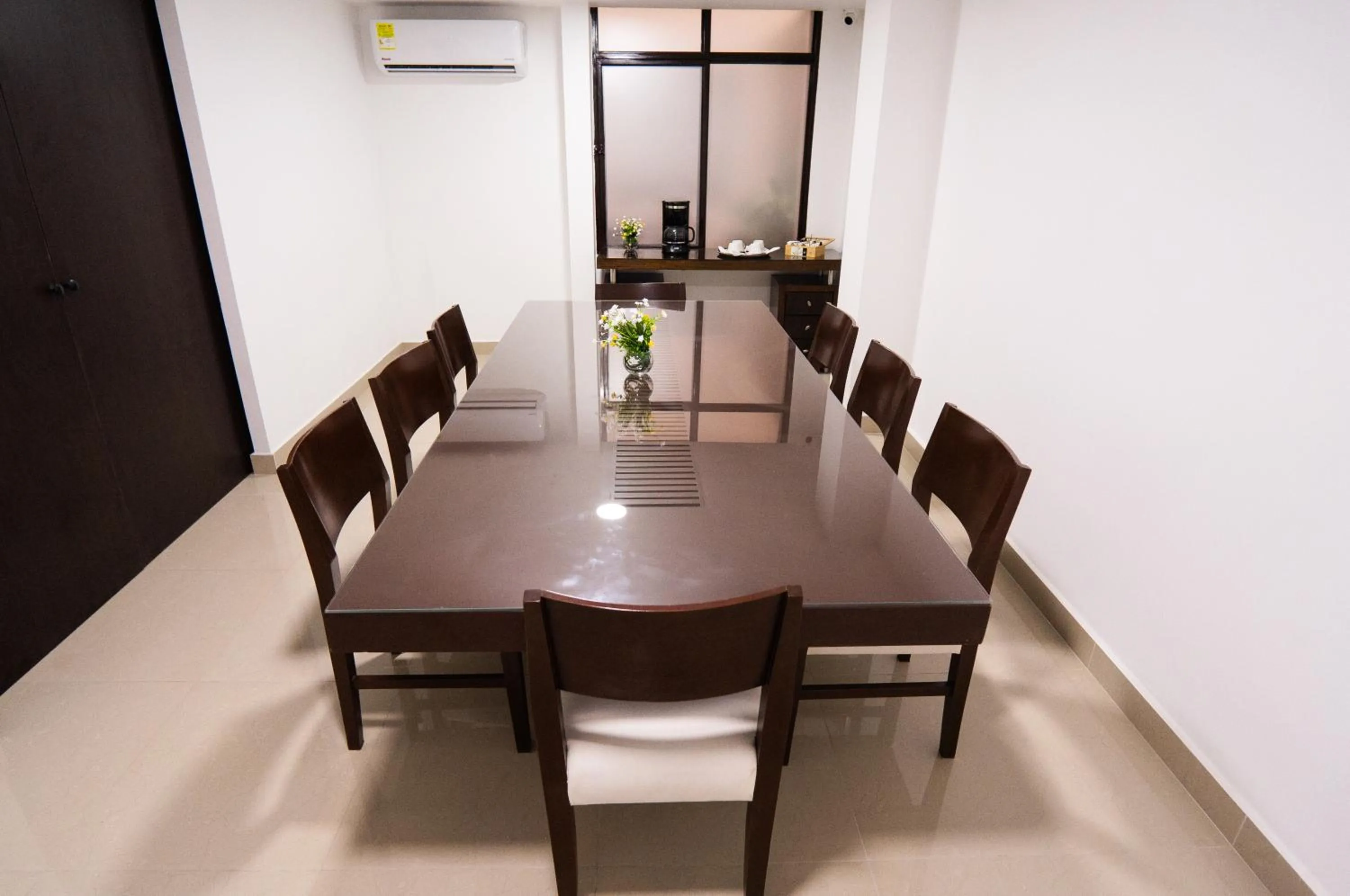 Seating area in Hotel Arisha Cali