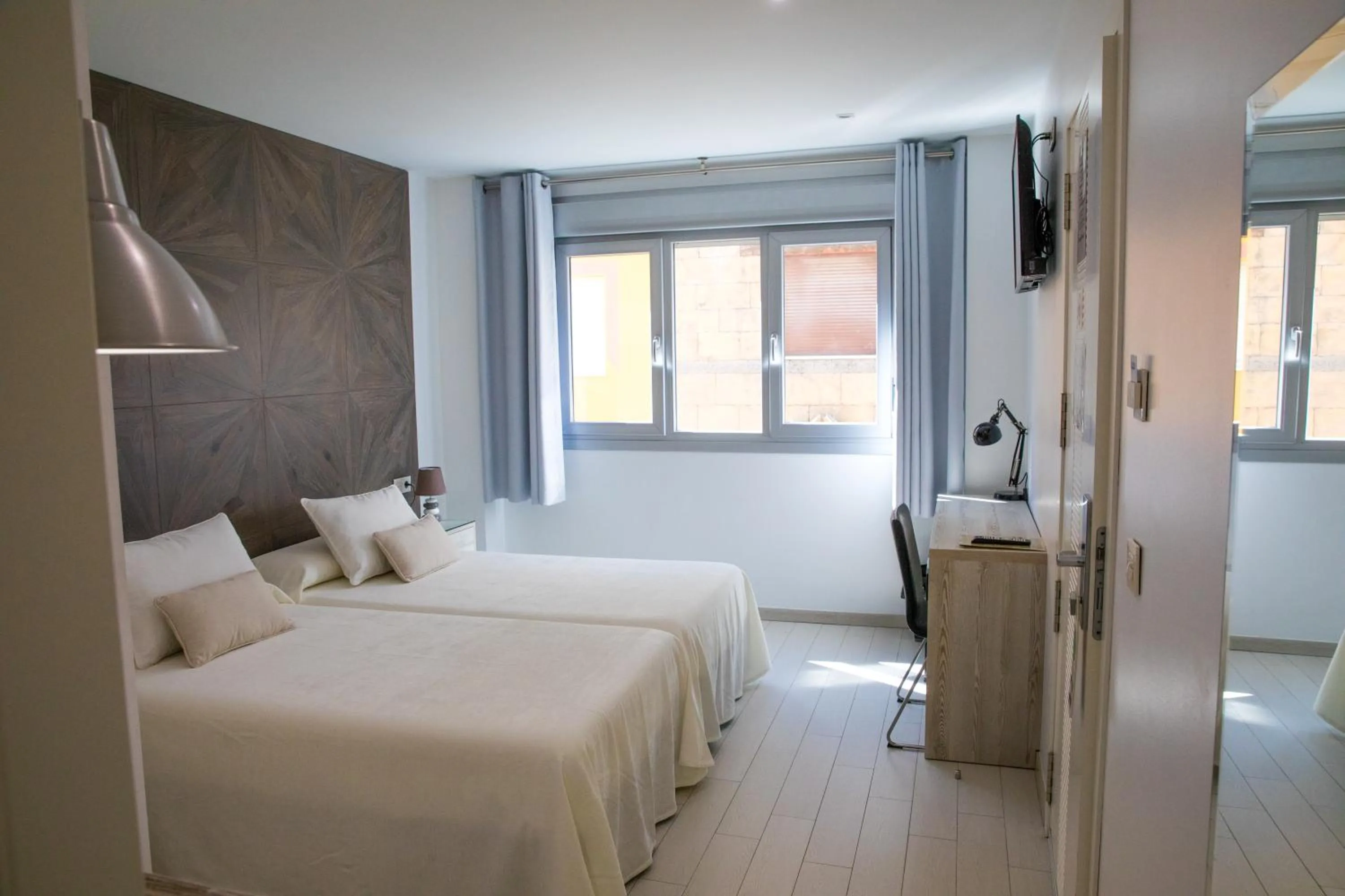 Bedroom, Bed in Apartahotel Énfasis-Group