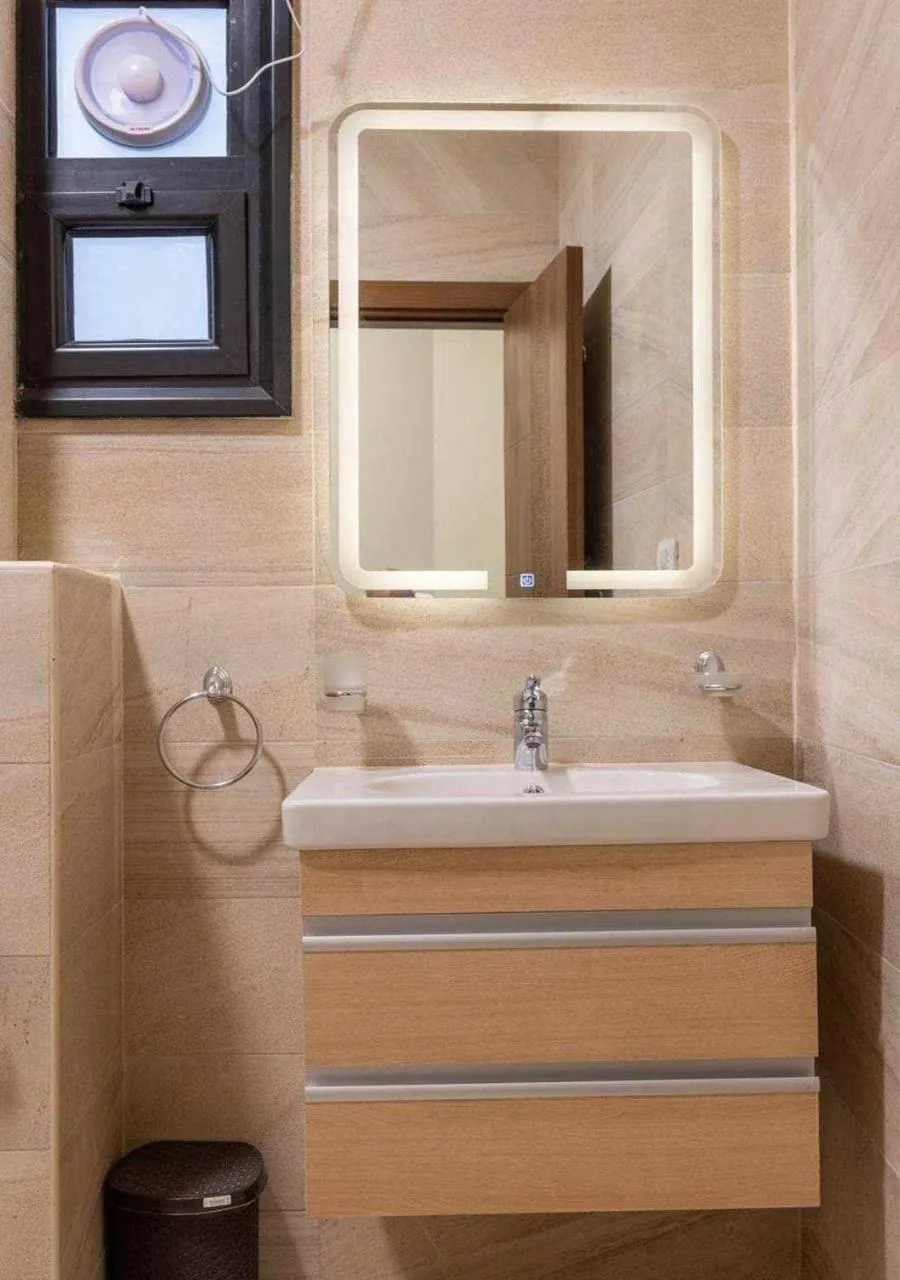 Toilet in BLUE ViEW SUiTES