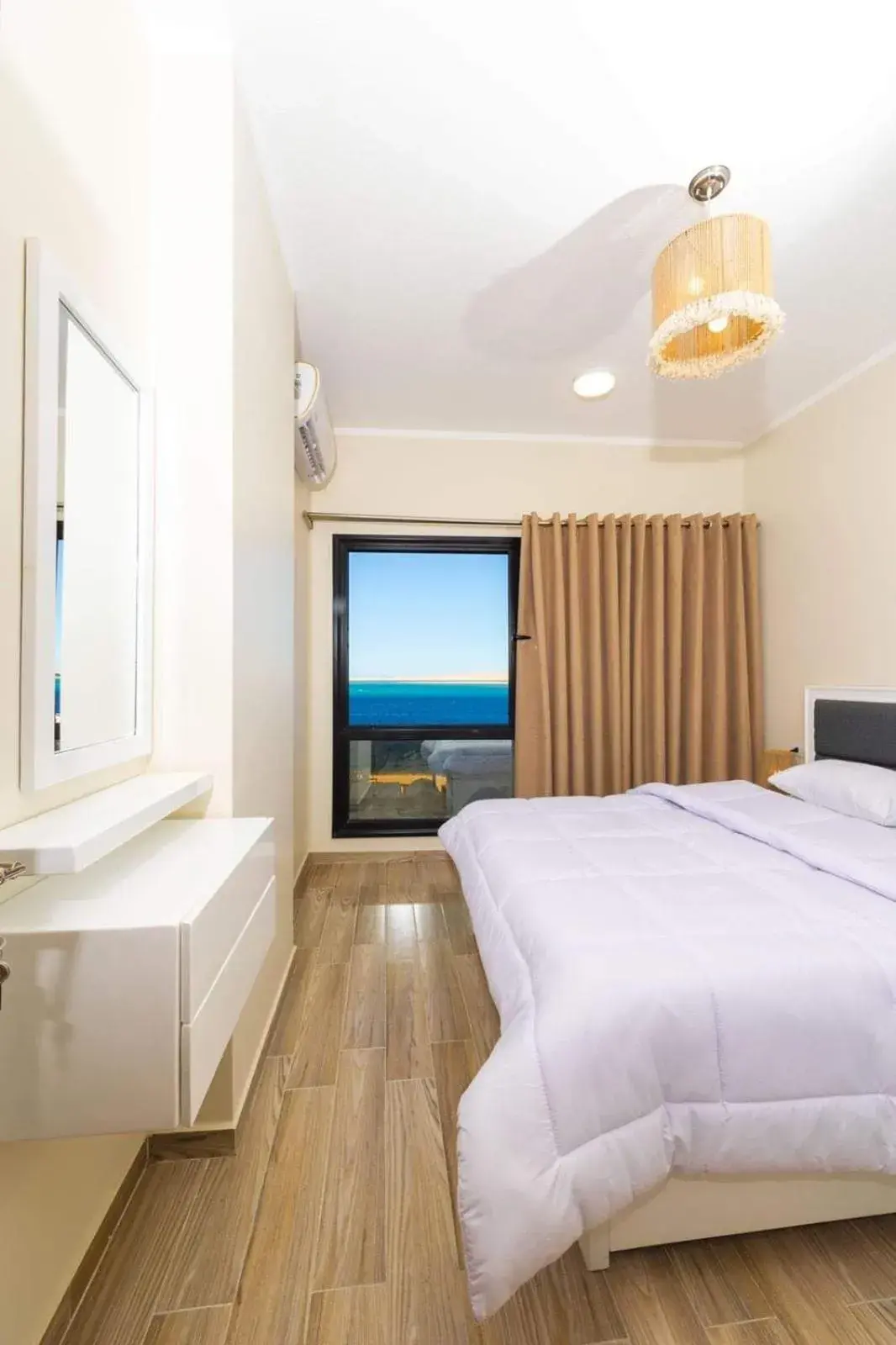 BLUE ViEW SUiTES BLUE ViEW SUiTES