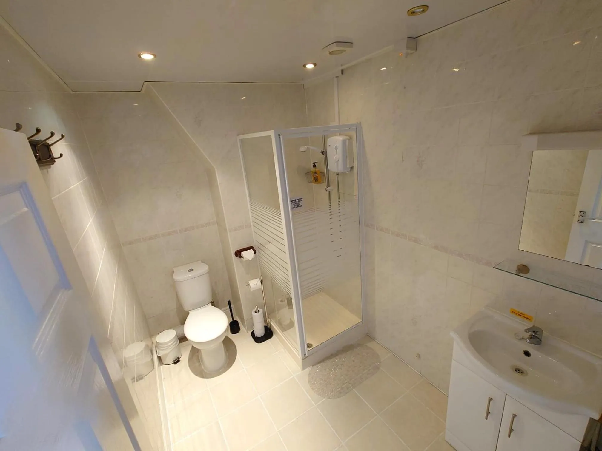 Shower in Harriette's Guest House