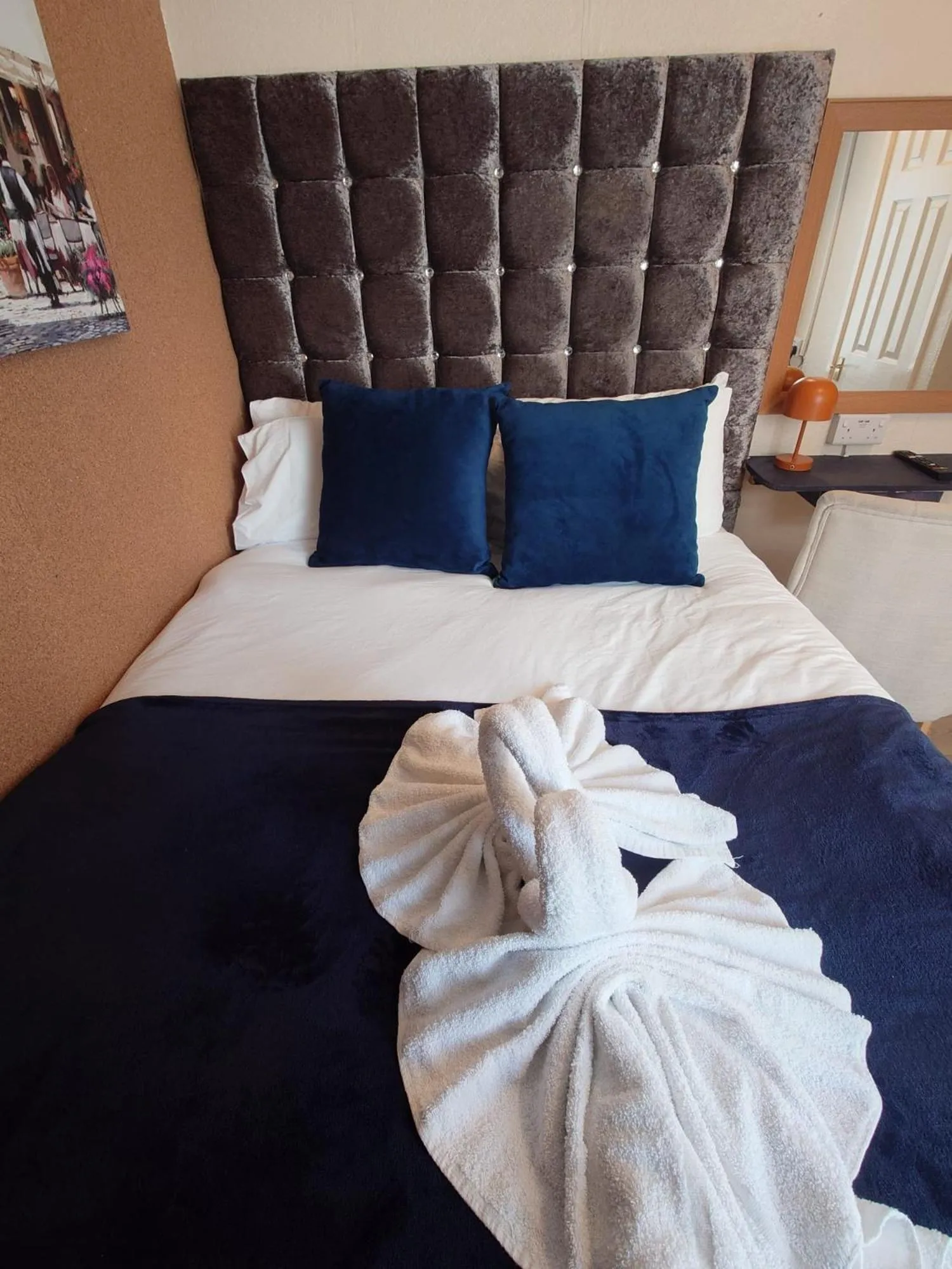 Bed in Harriette's Guest House