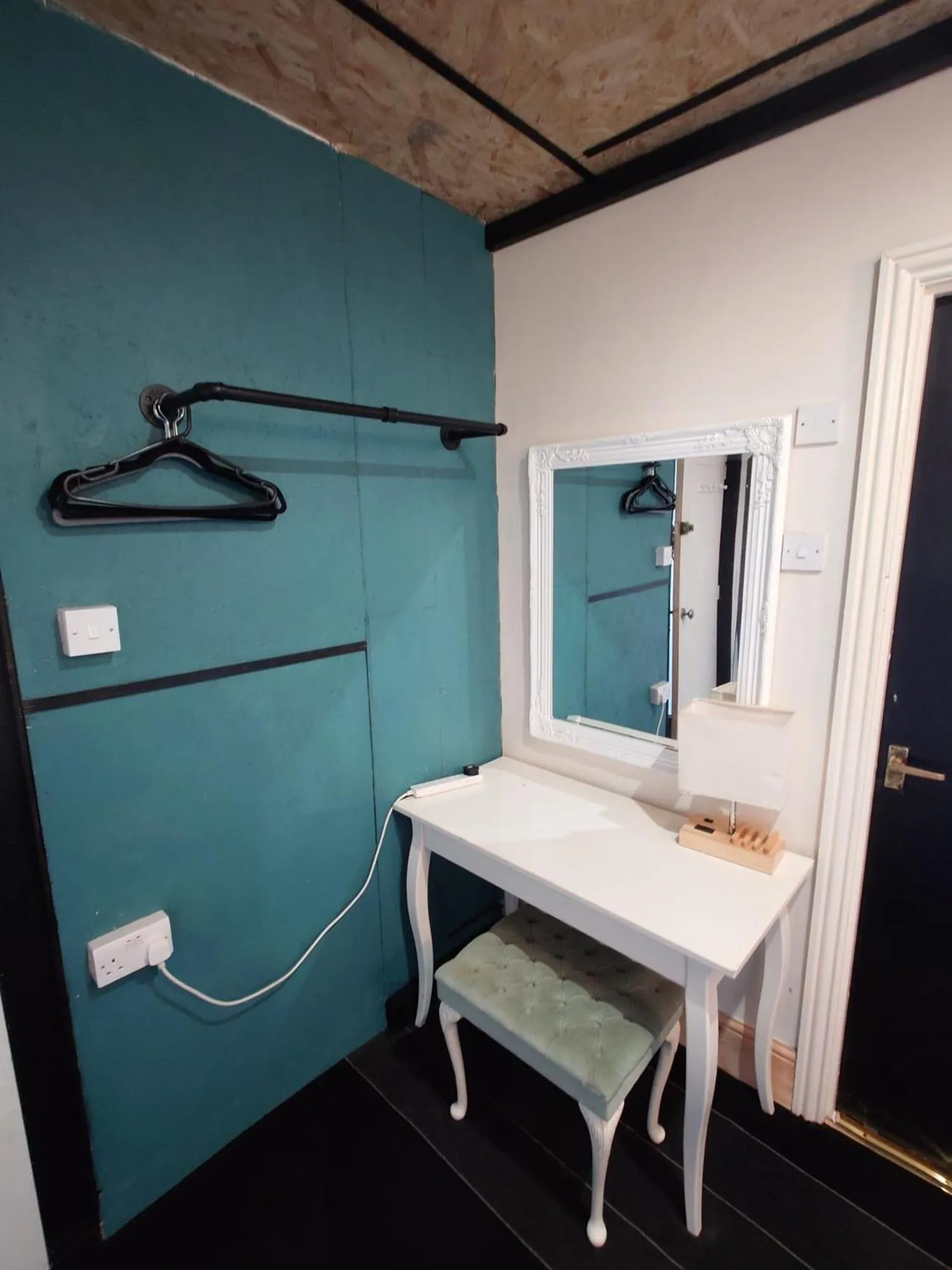 Bed in Harriette's Guest House