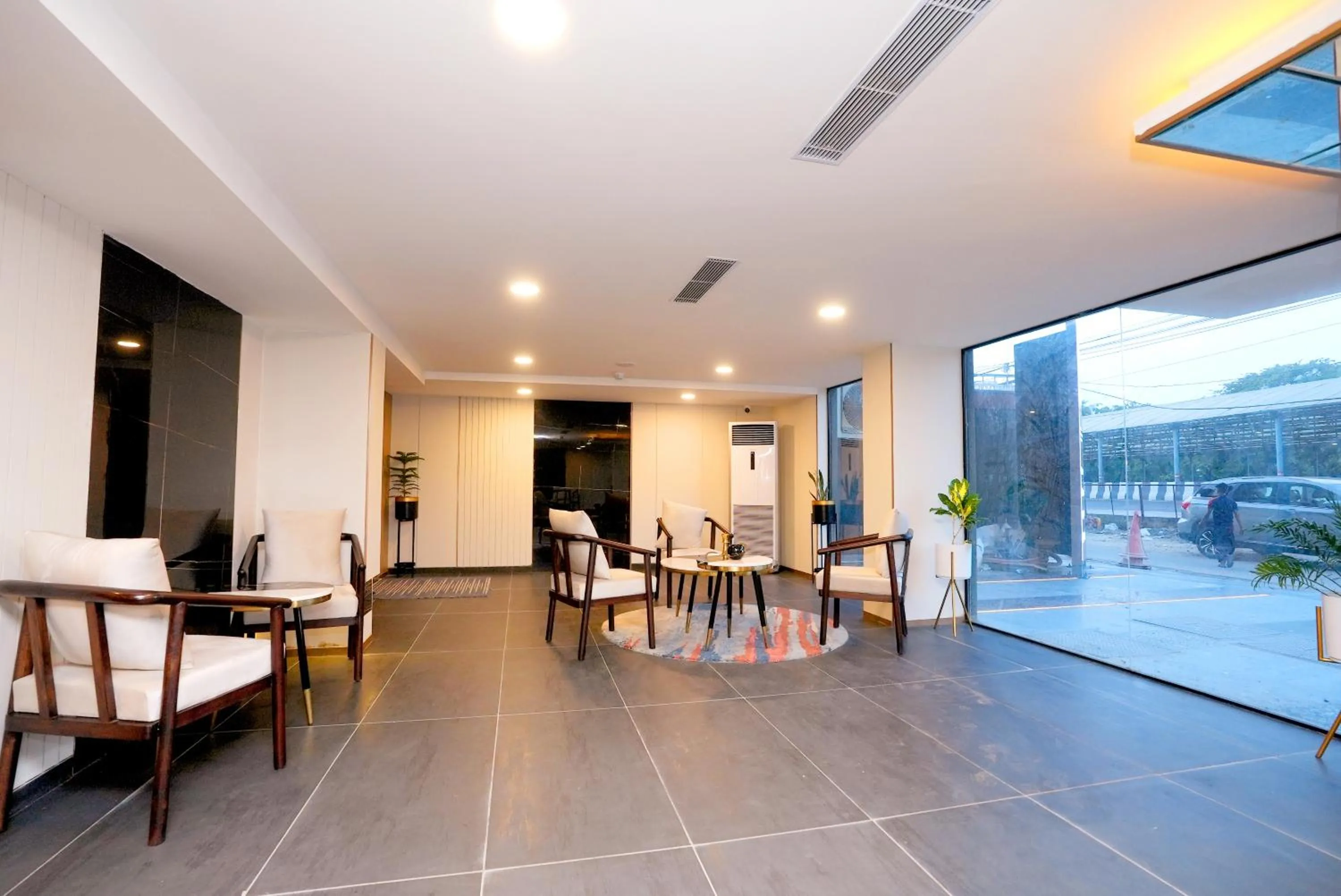 Property building in Hotel Limon & Banquet Sector 29, Gurgaon