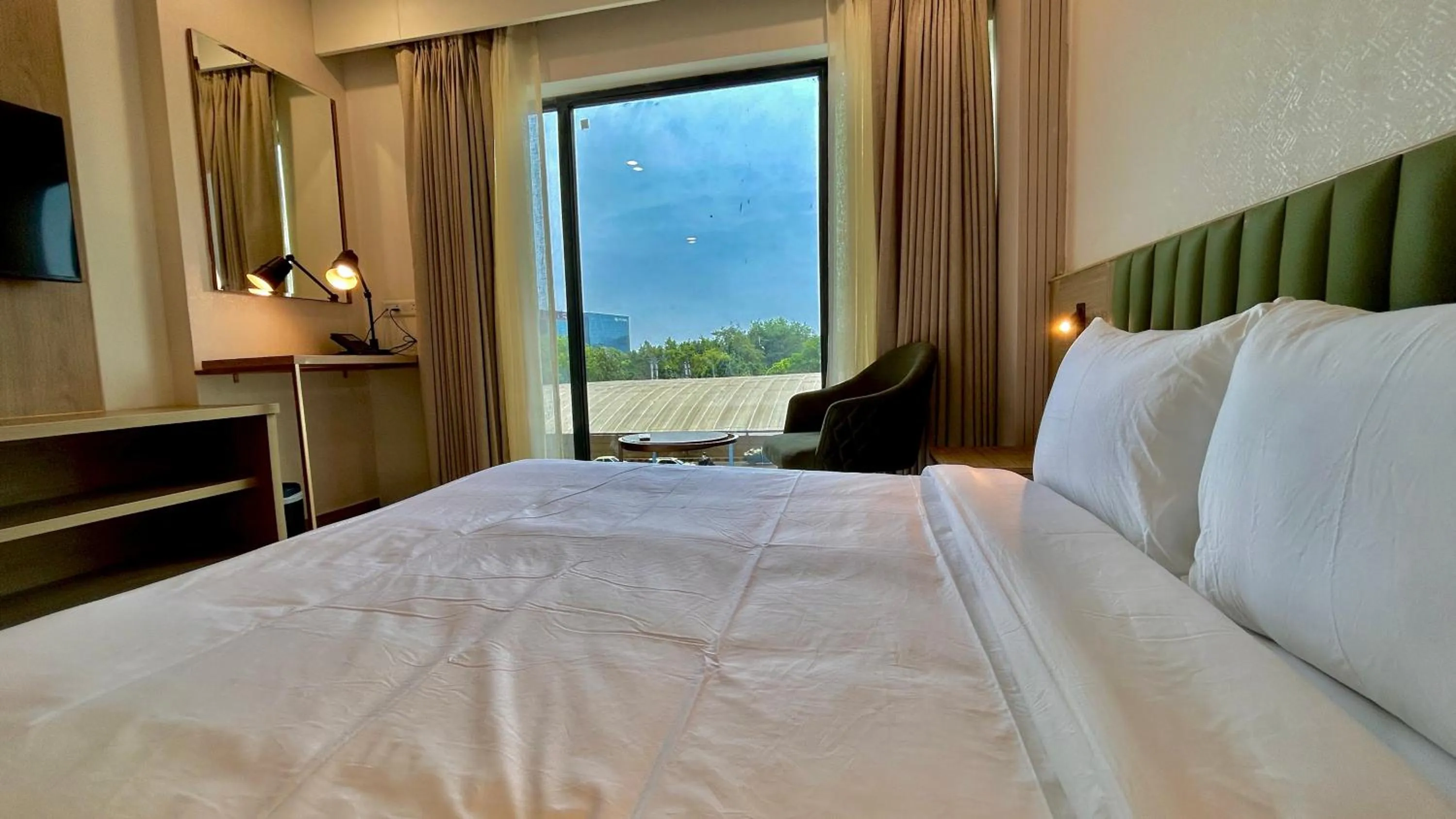 Bed in Hotel Limon & Banquet Sector 29, Gurgaon