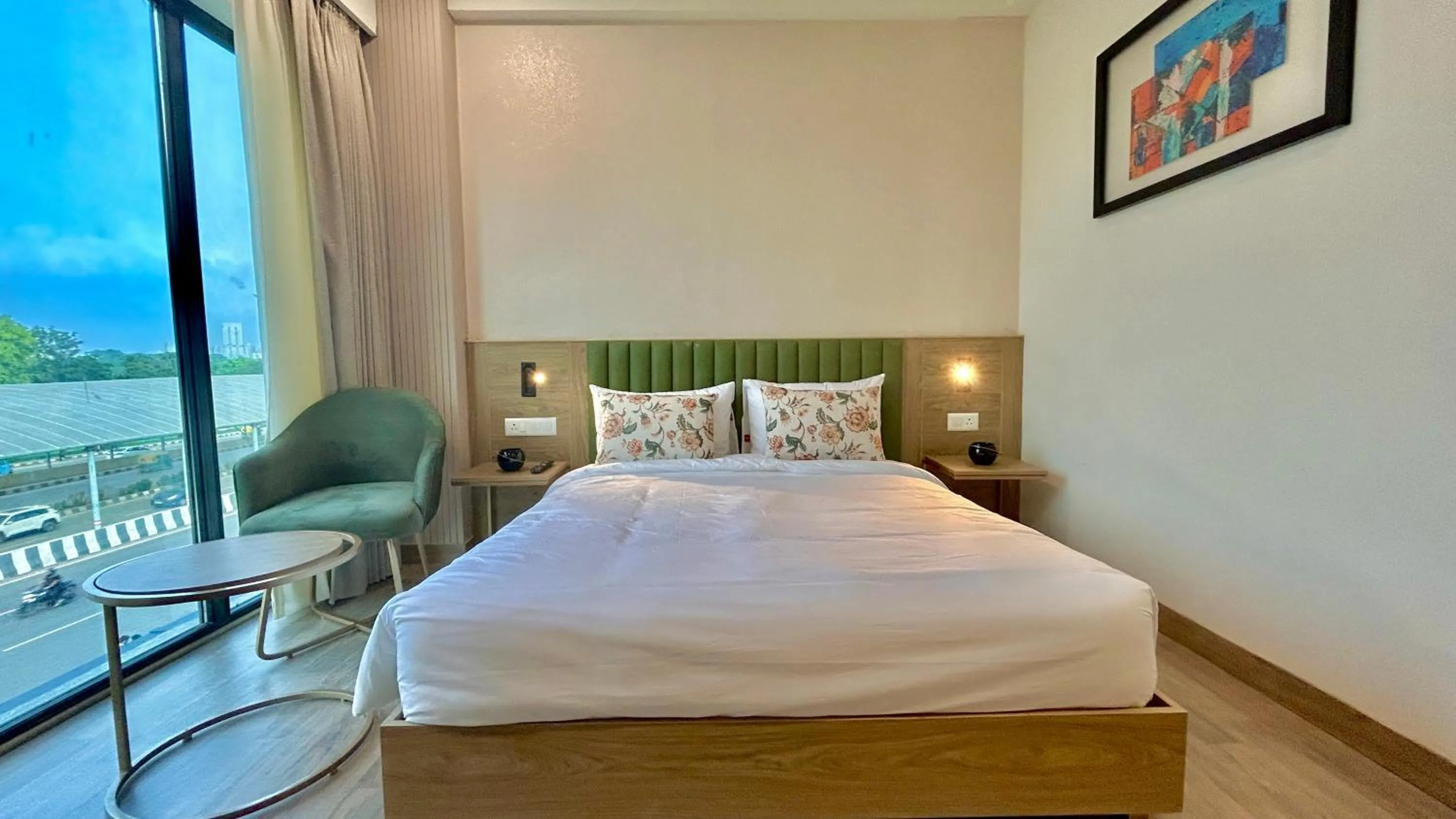 Bed in Hotel Limon & Banquet Sector 29, Gurgaon