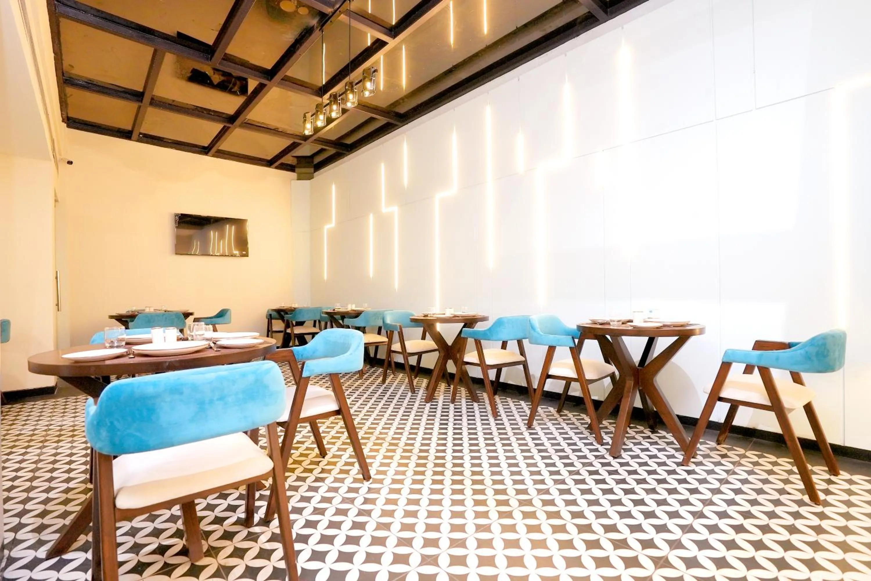 Property building in Hotel Limon & Banquet Sector 29, Gurgaon