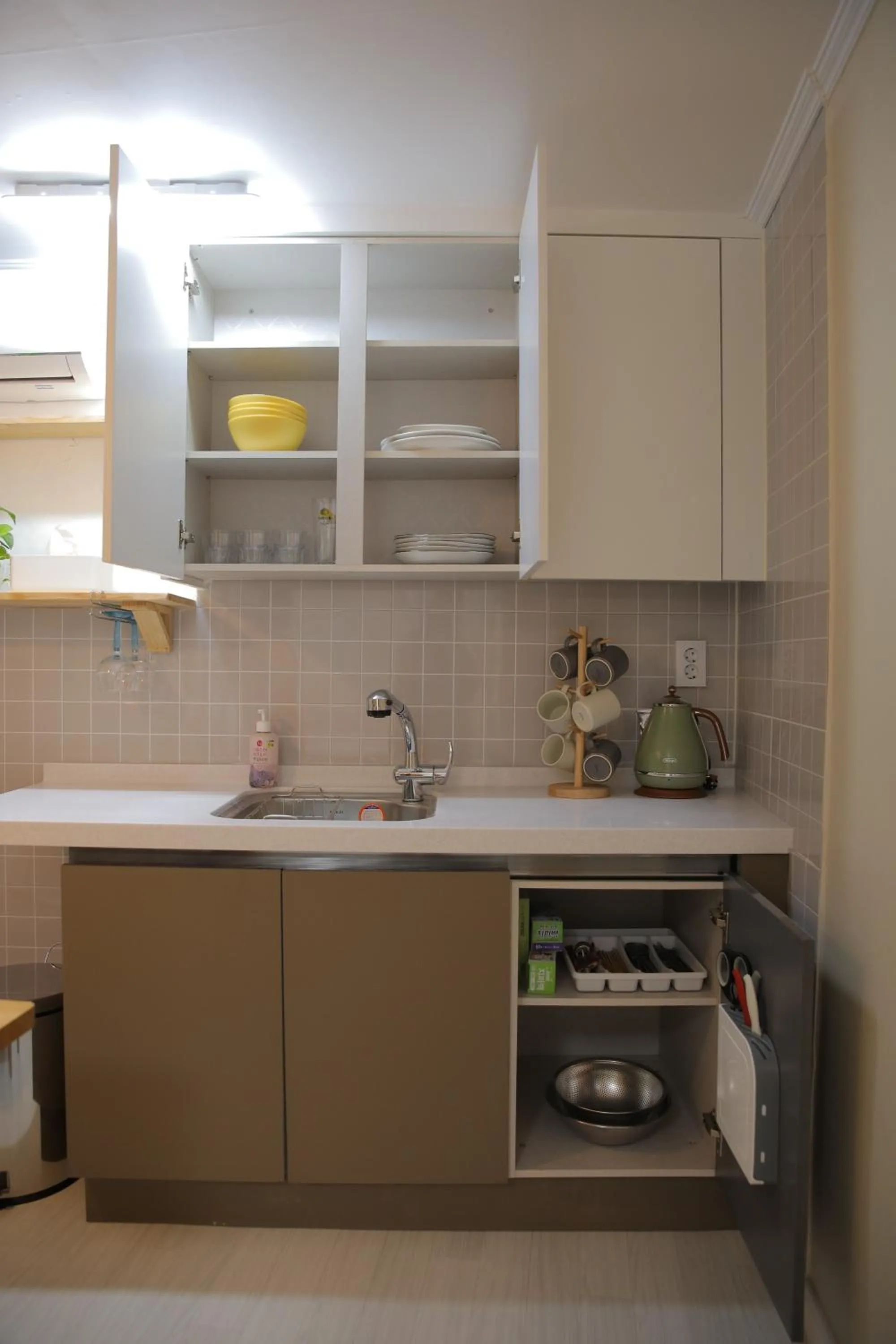 Kitchen or kitchenette in Slow Vibe Myeongdong