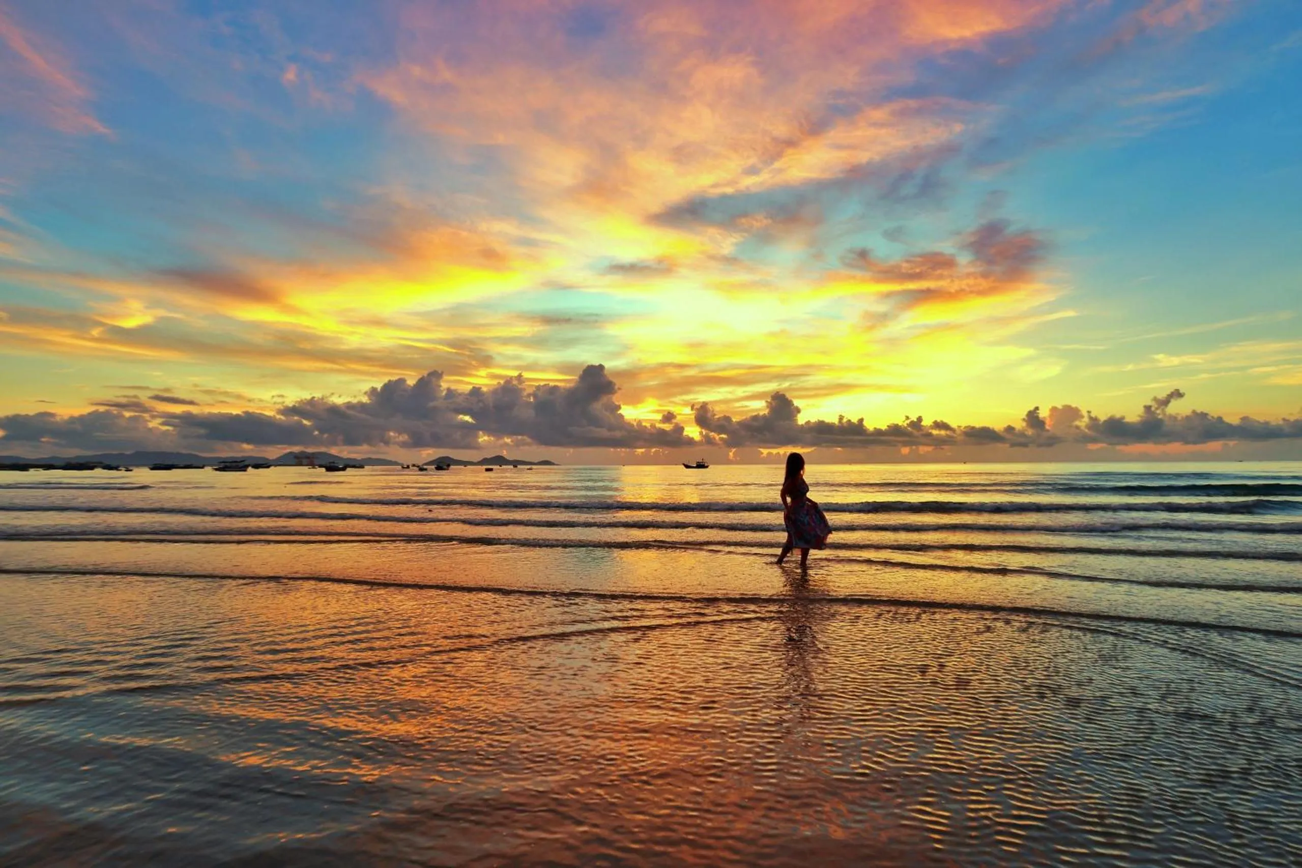 Beach in iSea by the sea