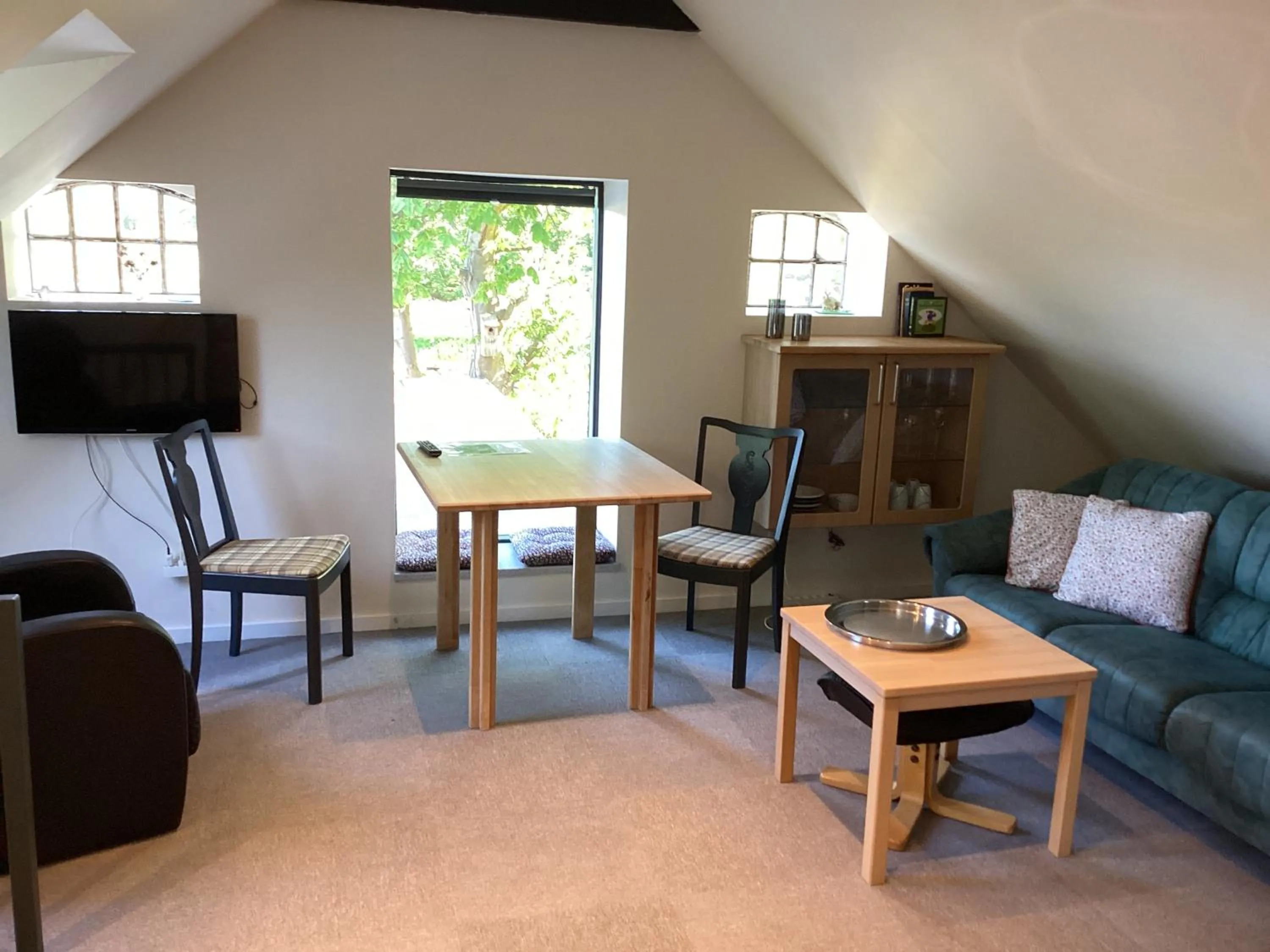 Enghaven Bed & Kitchen