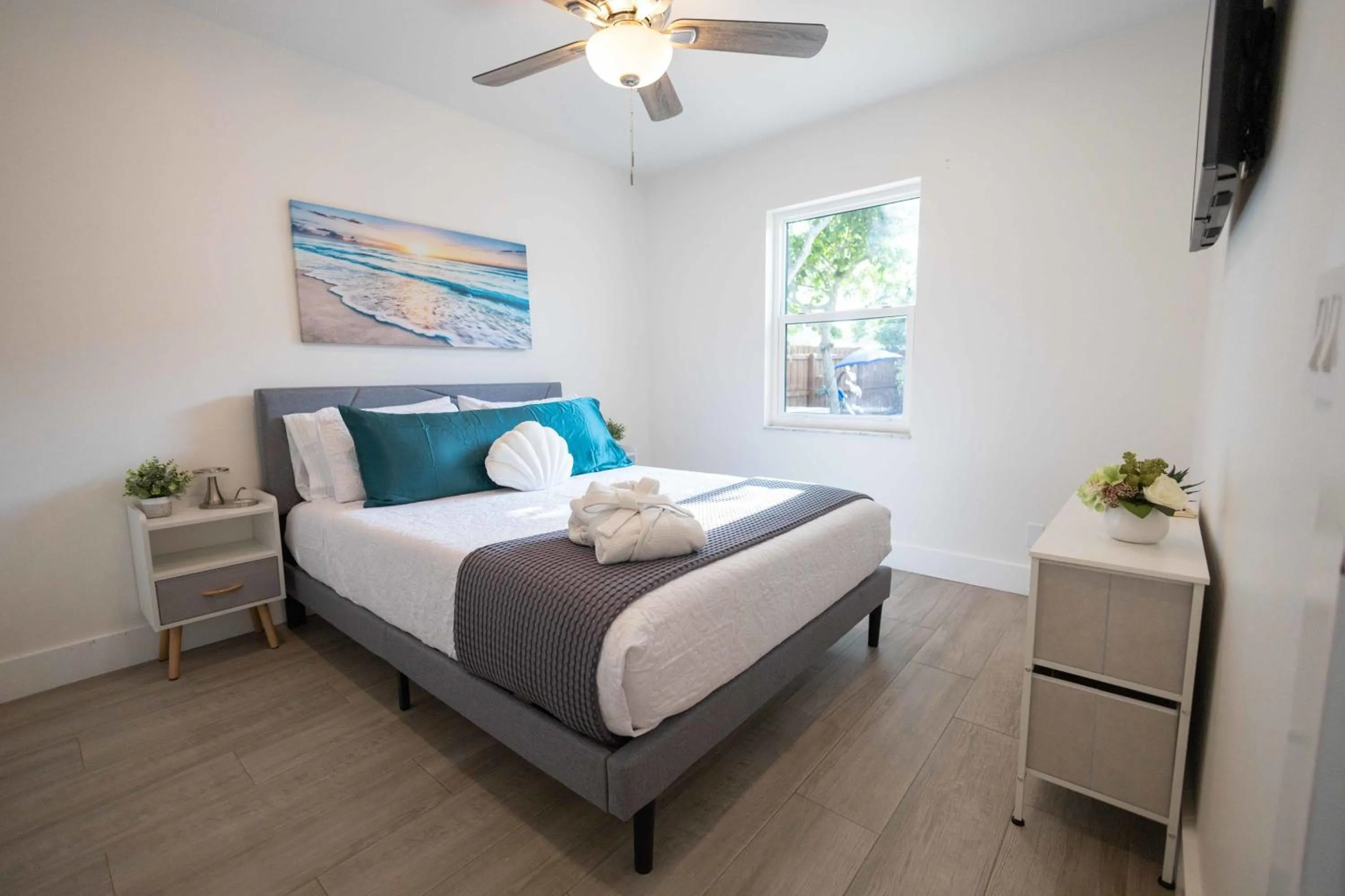 Bed in Fantasy Resort OMG PoolWaterfall outdoorKitchn Gym