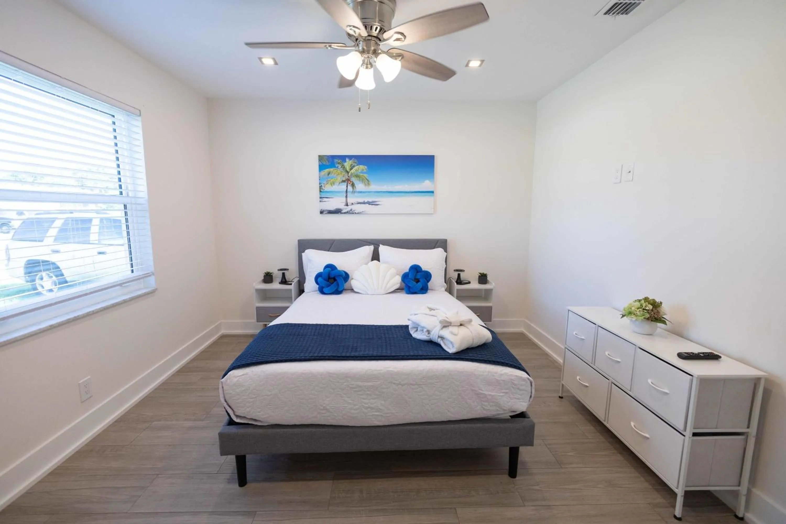 Bed in Fantasy Resort OMG PoolWaterfall outdoorKitchn Gym