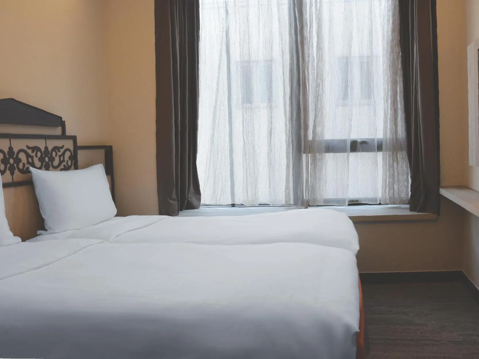 Bed in Aqueen Prestige Hotel Lavender