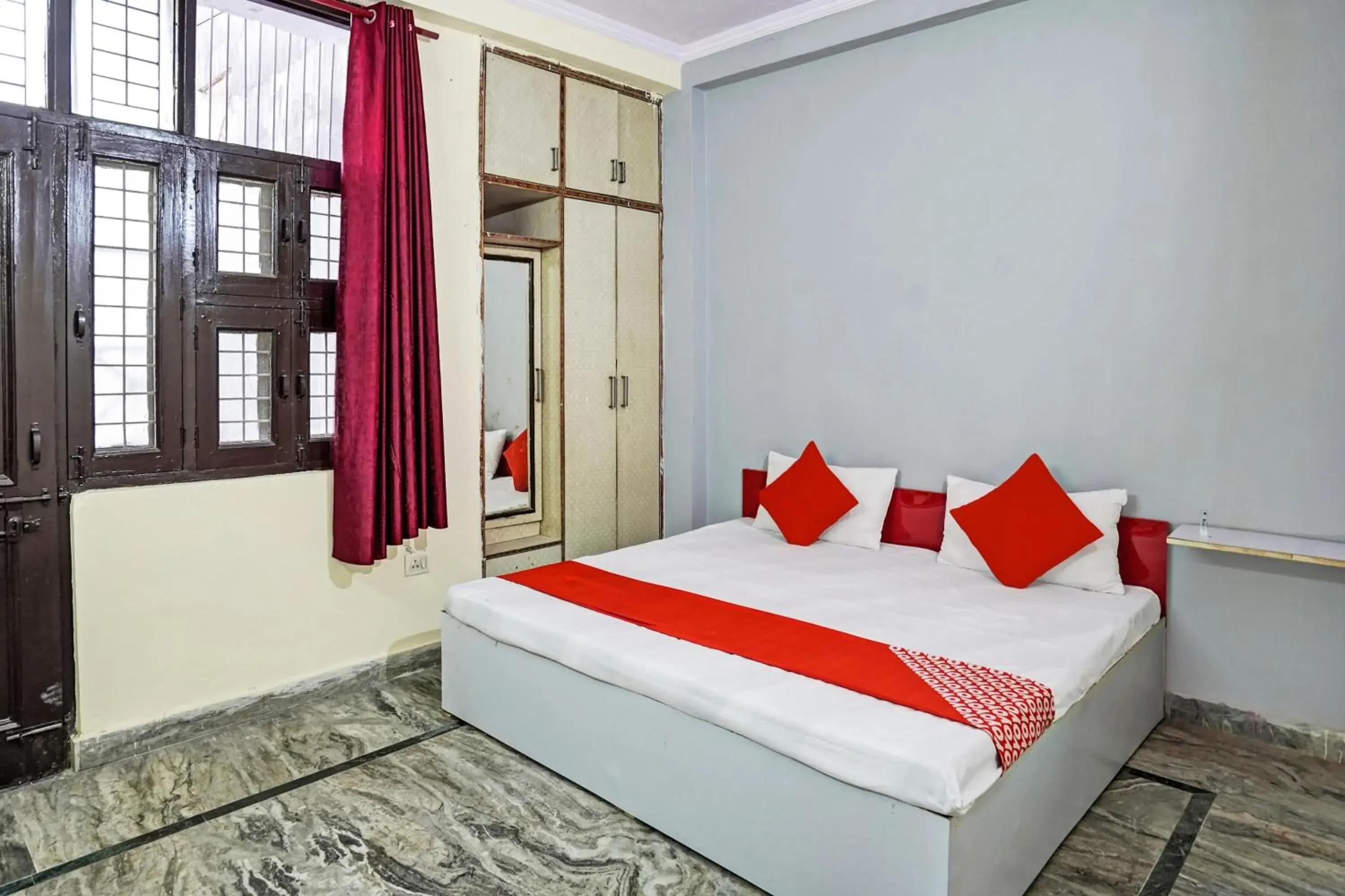 Classic Triple Room - single occupancy in Super Hotel O Khanna's Hotel Classic Triple Room - single occupancy in Super Hotel O Khanna's Hotel