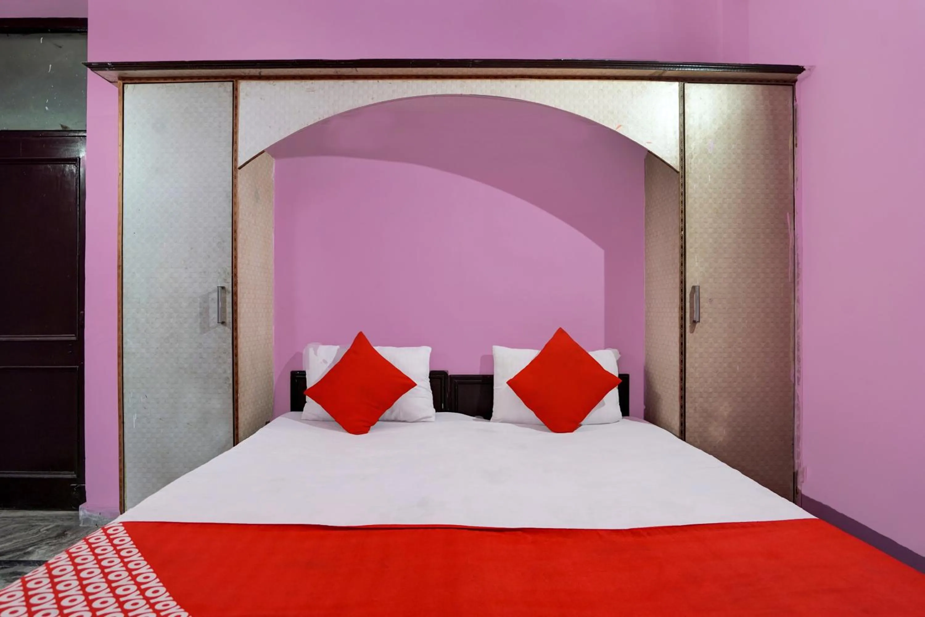 Bedroom in Super Hotel O Khanna's Hotel