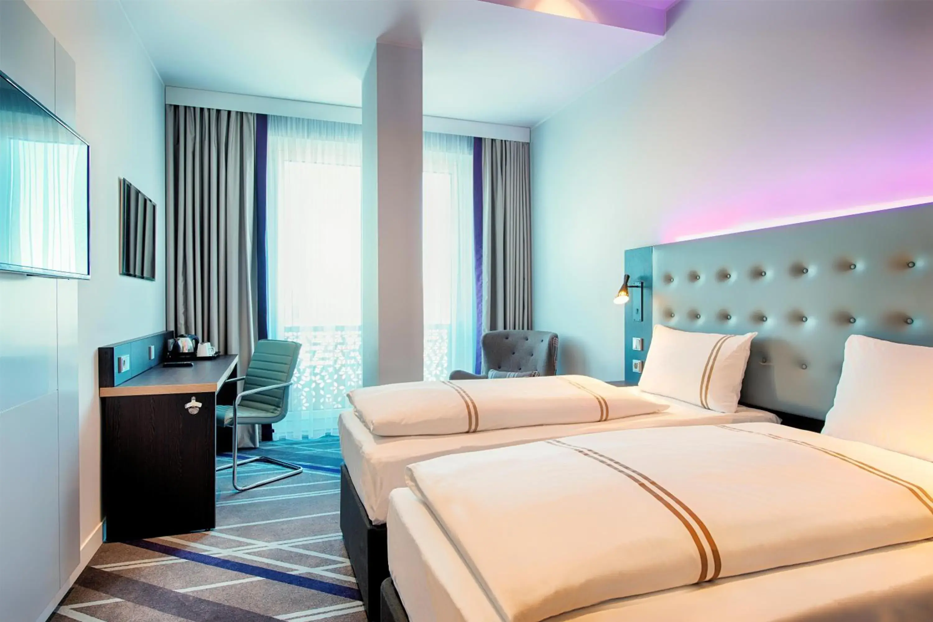 Bedroom, Bed in Premier Inn Lübeck City Stadtgraben Bedroom, Bed in Premier Inn Lübeck City Stadtgraben