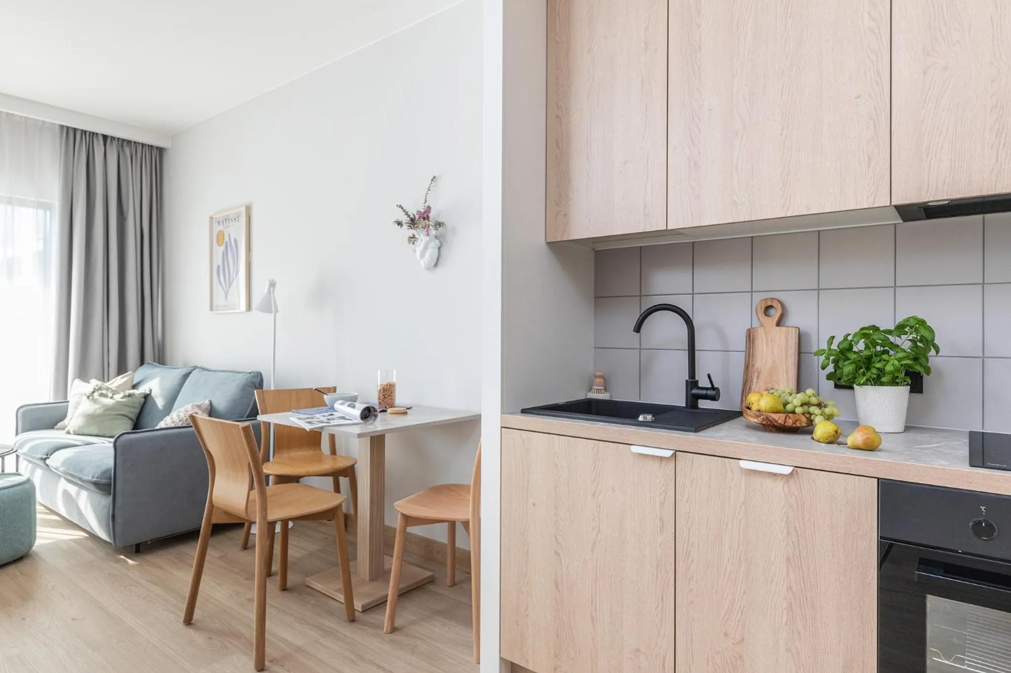 Kitchen or kitchenette in Noli Mokotow