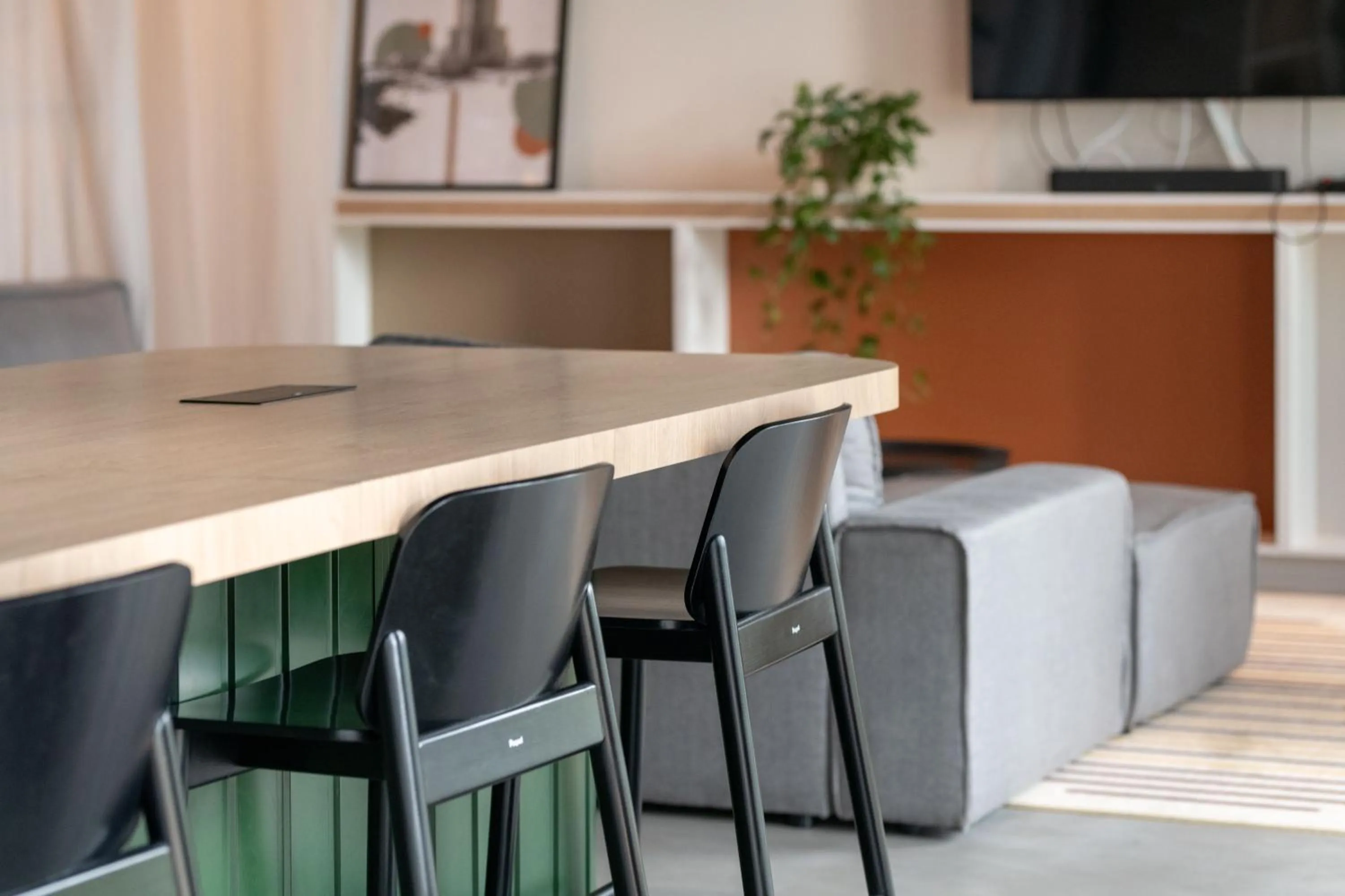 Communal lounge/ TV room in Noli Mokotow