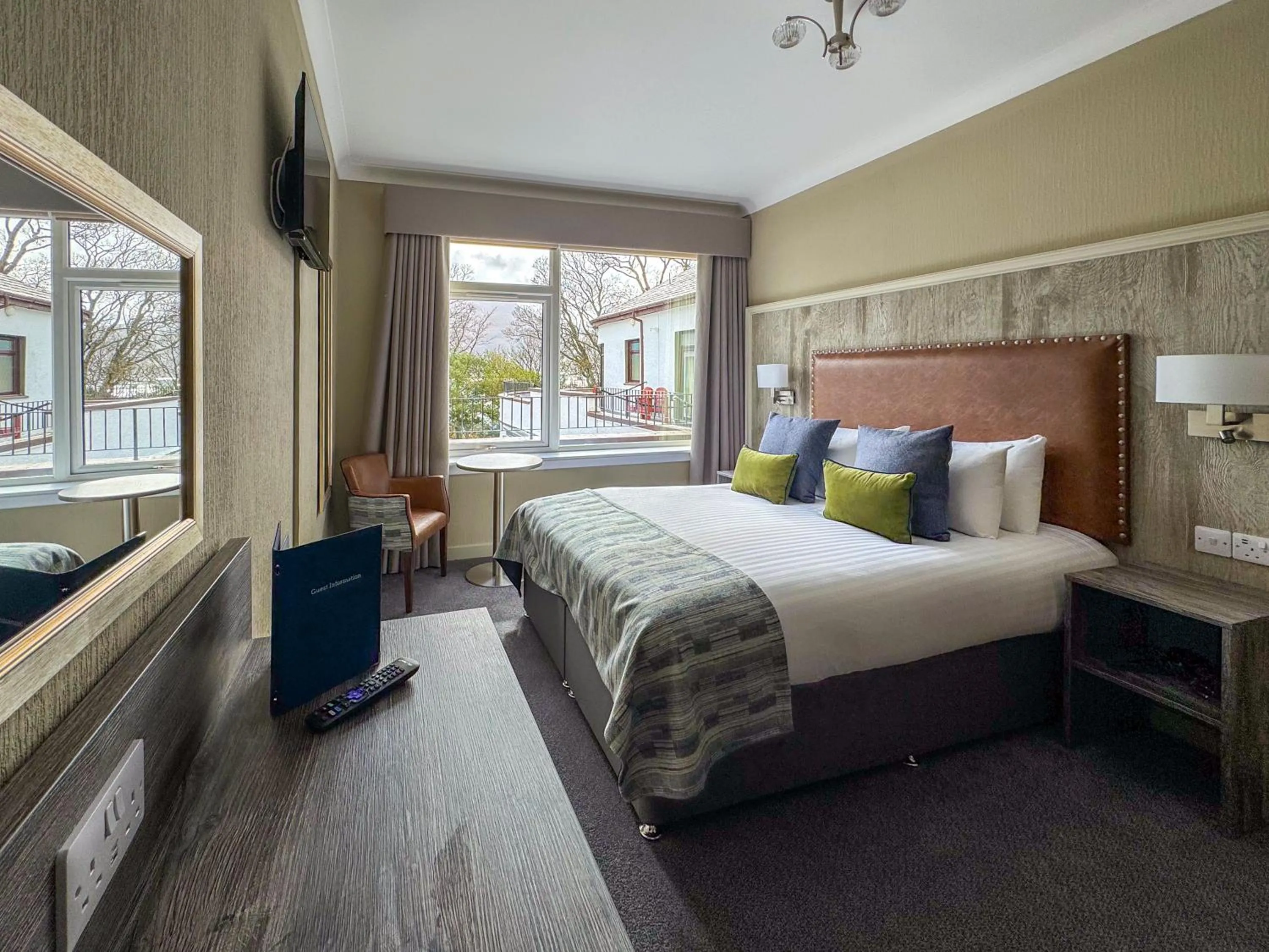 Bed in The Royal Hotel