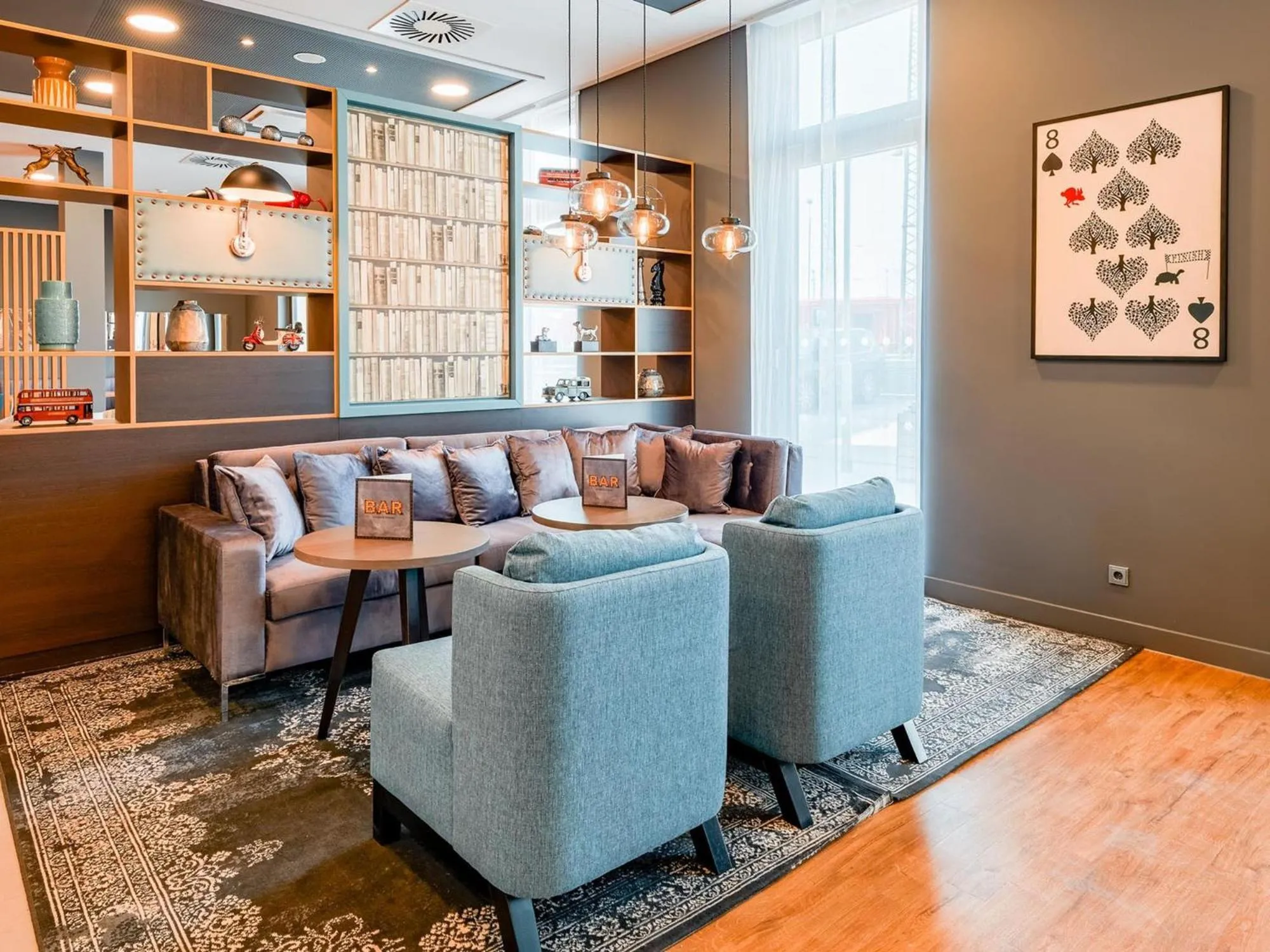 Lobby or reception in Premier Inn Mannheim City Centre