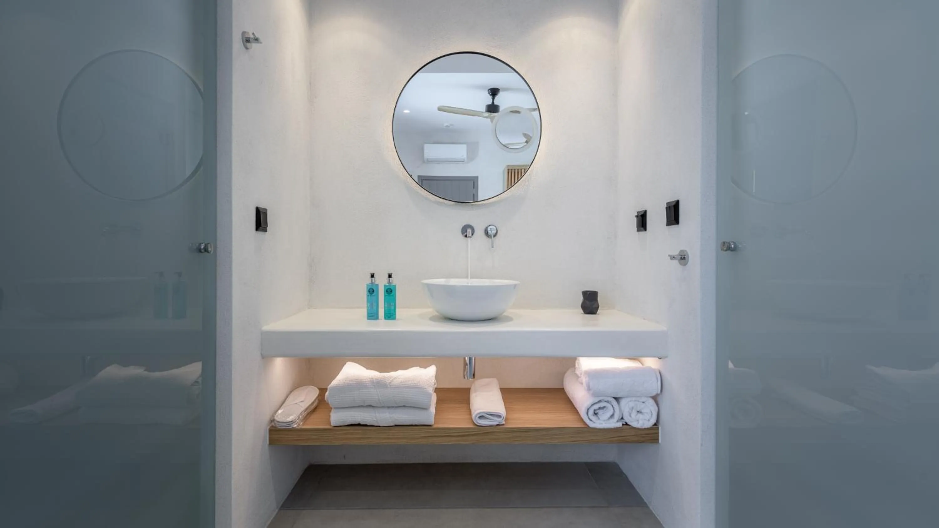 Bathroom in Nove Milos Luxury by Estia