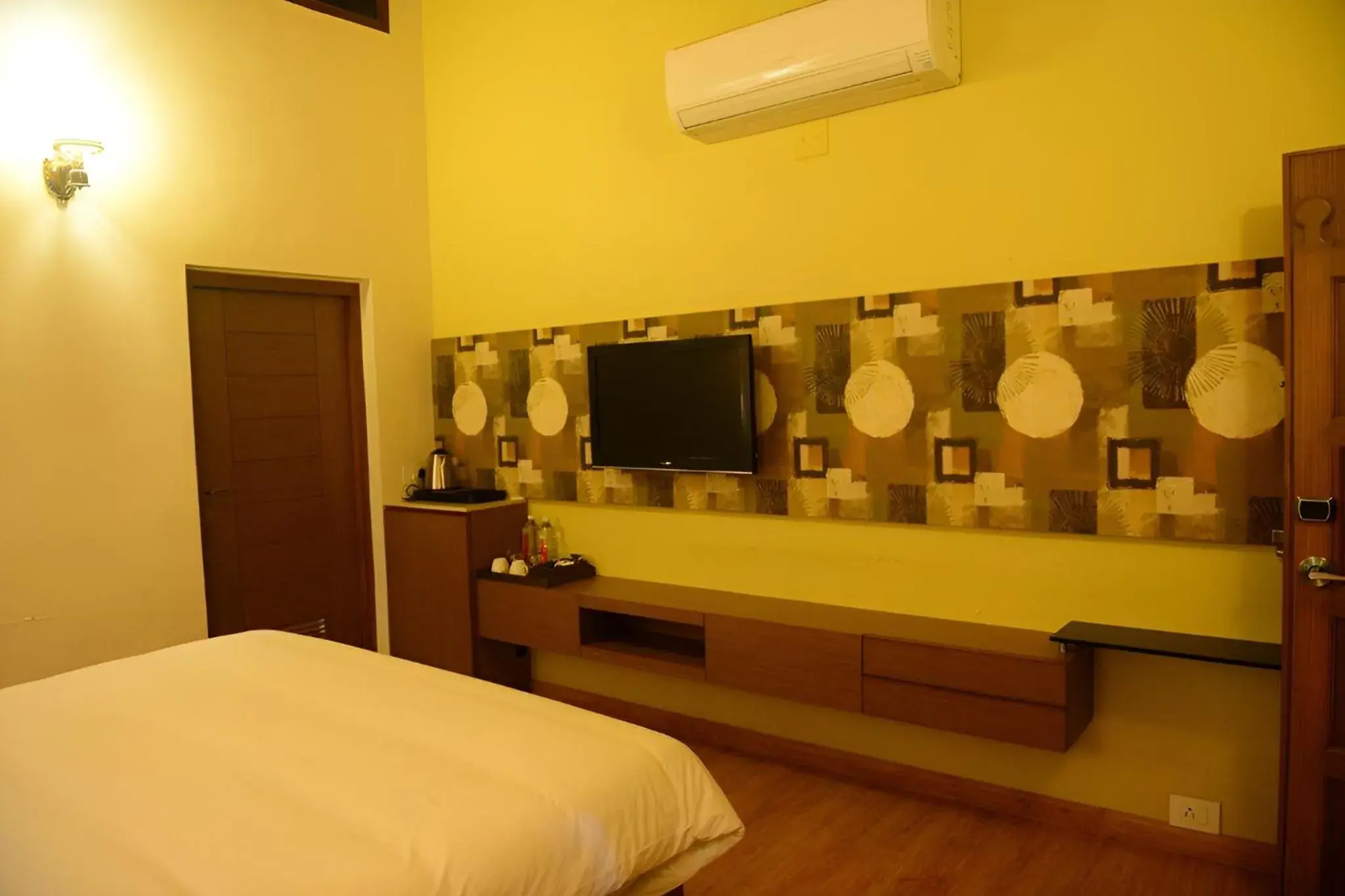 Bed in Narayani Heights Hotel & Resort Bed in Narayani Heights Hotel & Resort