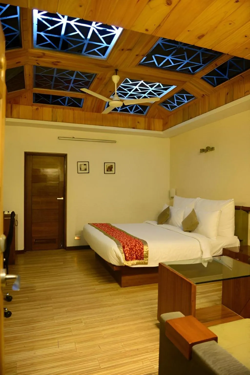 Bed in Narayani Heights Hotel & Resort
