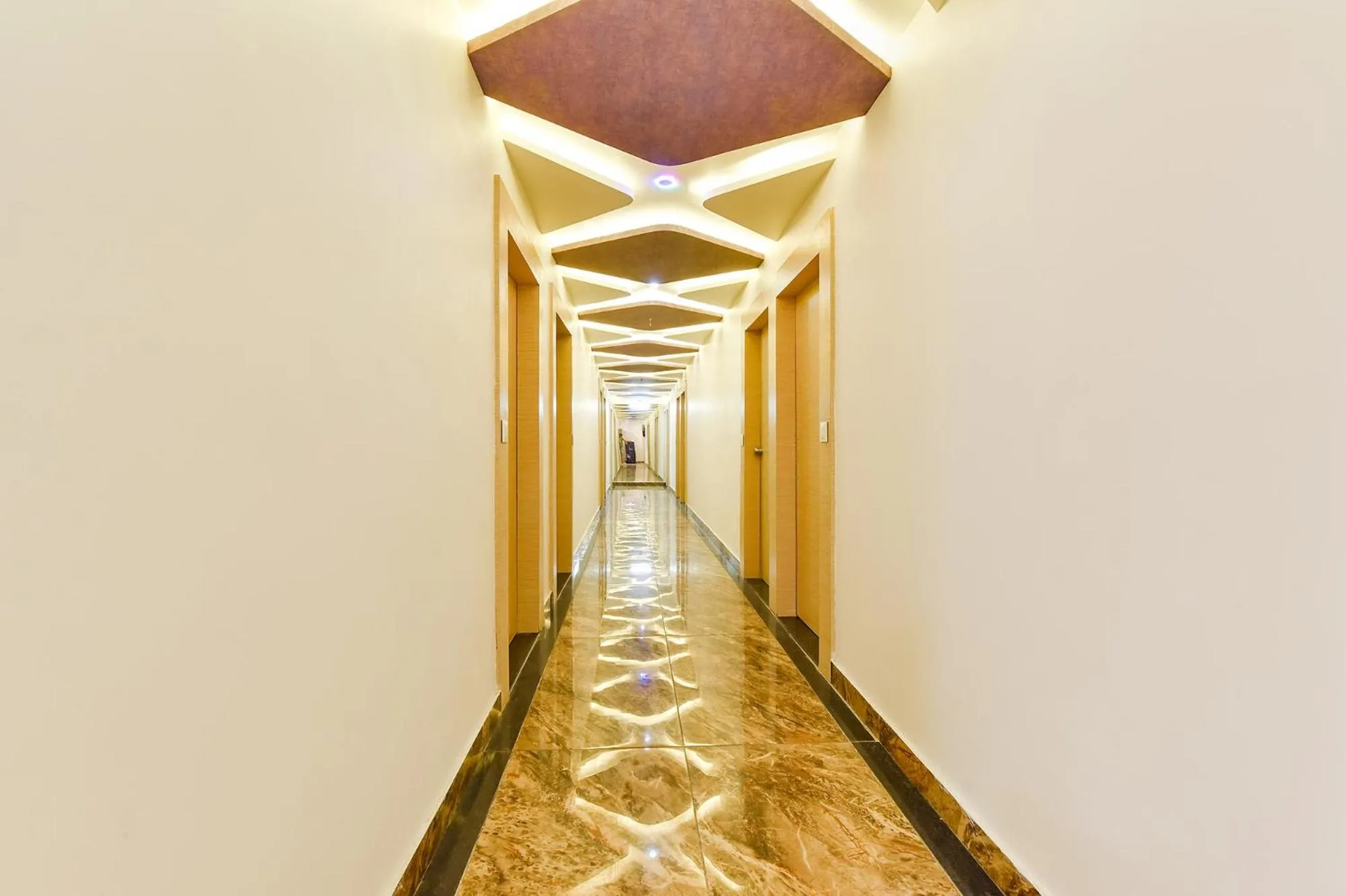 Lobby or reception in FabHotel Symphony Grand