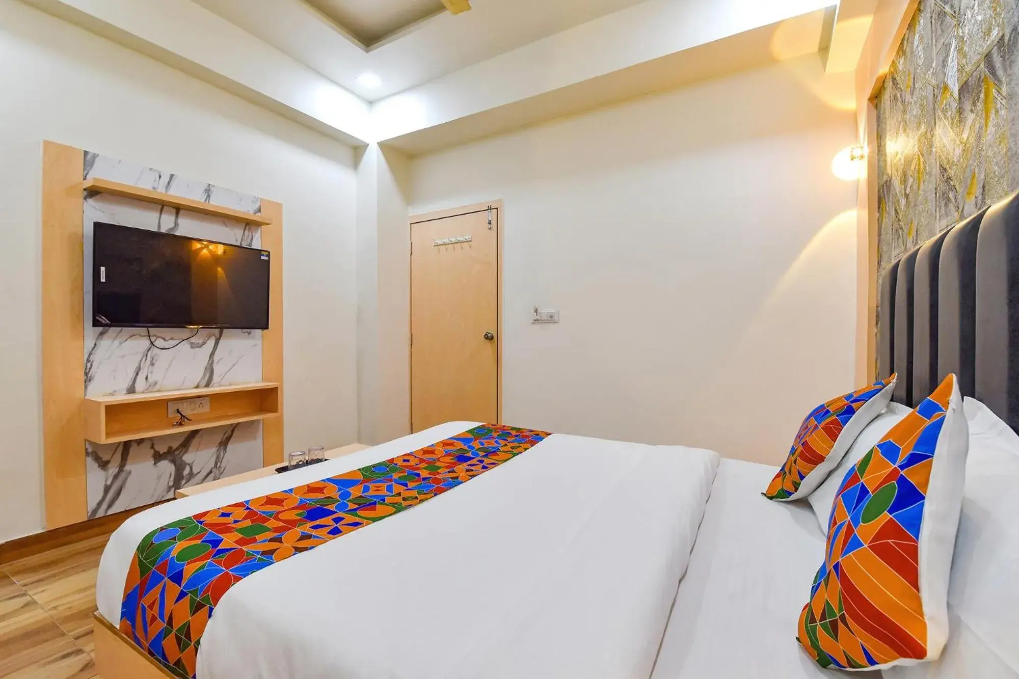 Bed in FabHotel Symphony Grand Bed in FabHotel Symphony Grand