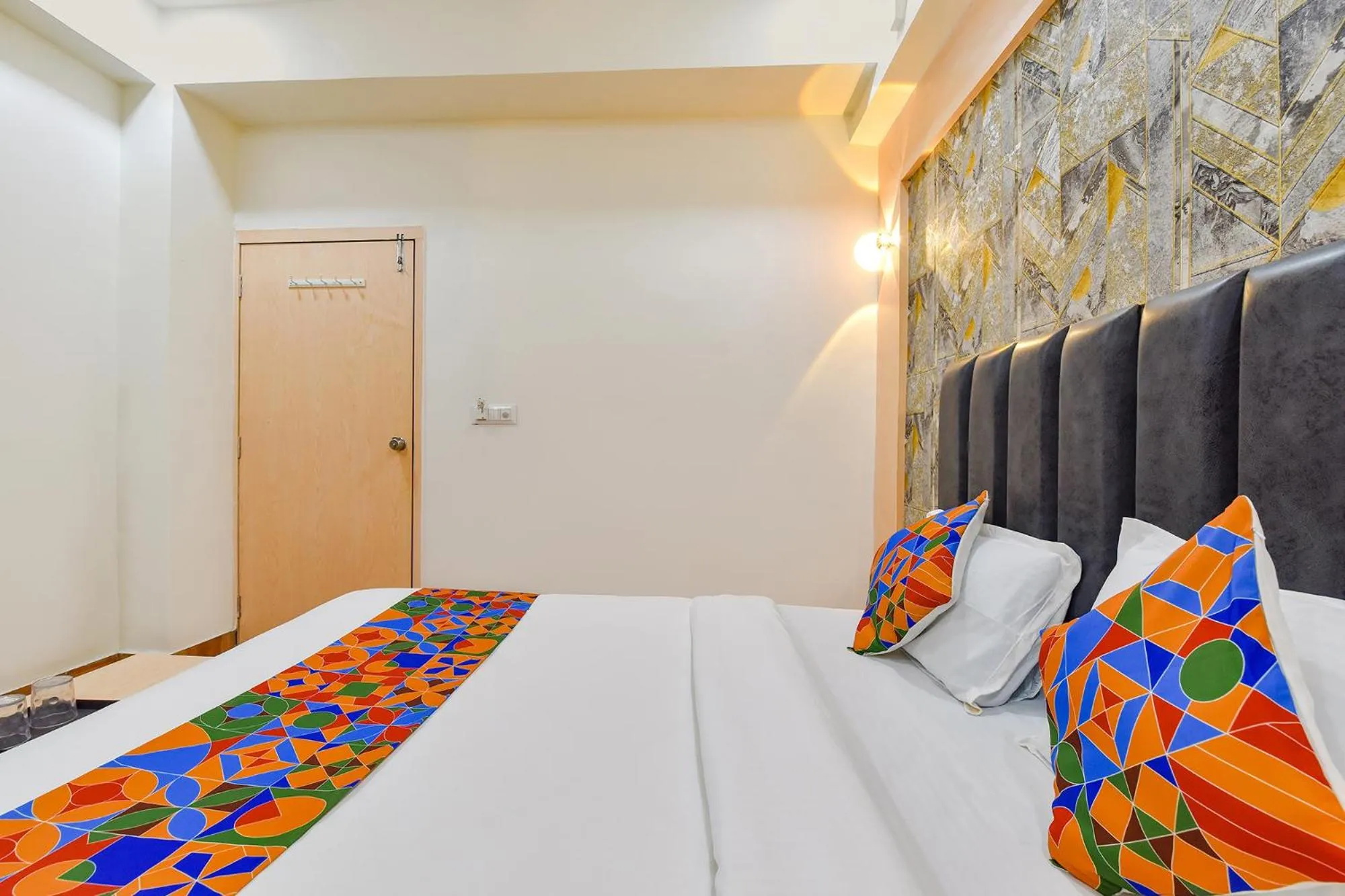 Bed in FabHotel Symphony Grand