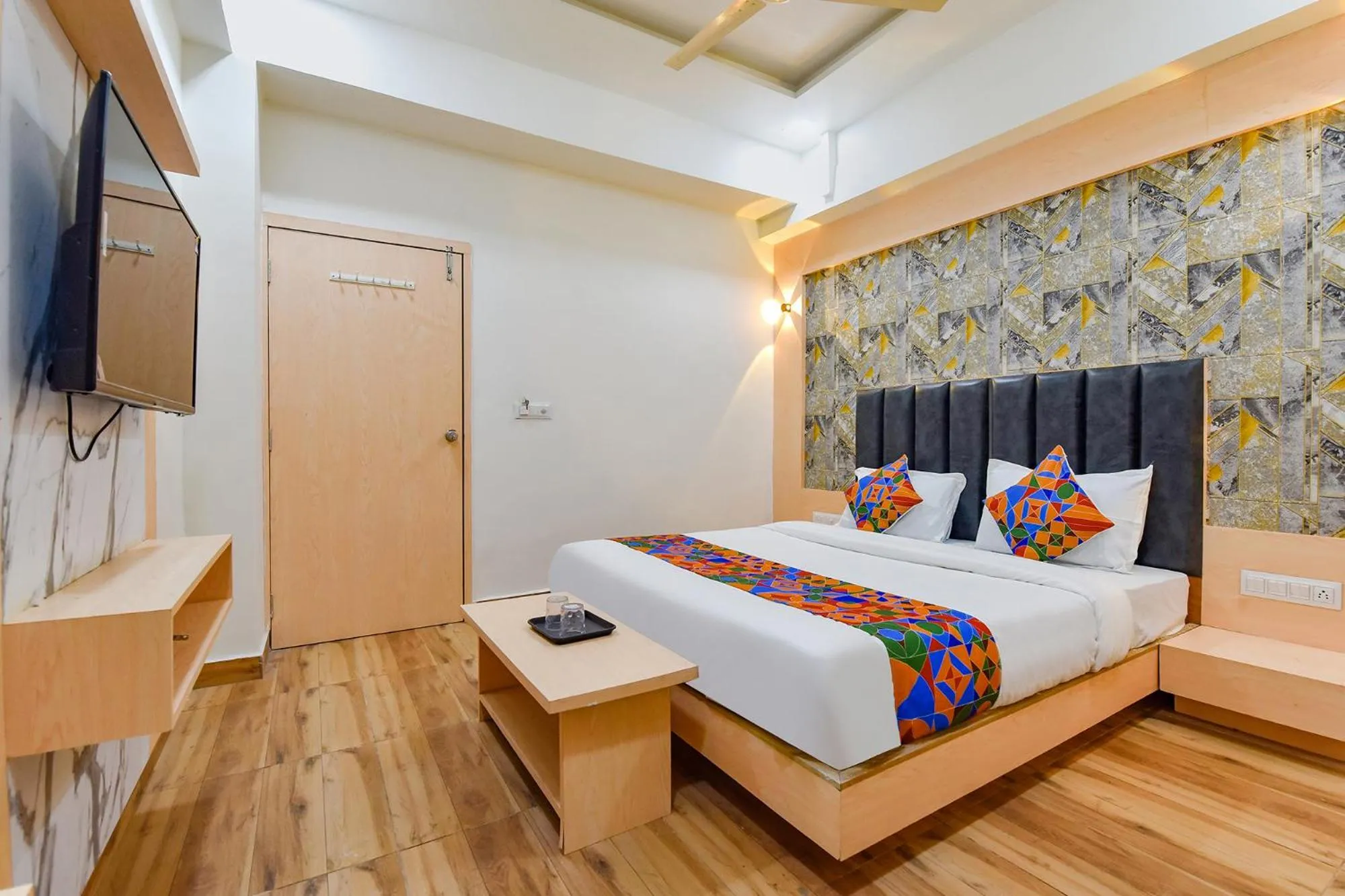 Bed in FabHotel Symphony Grand