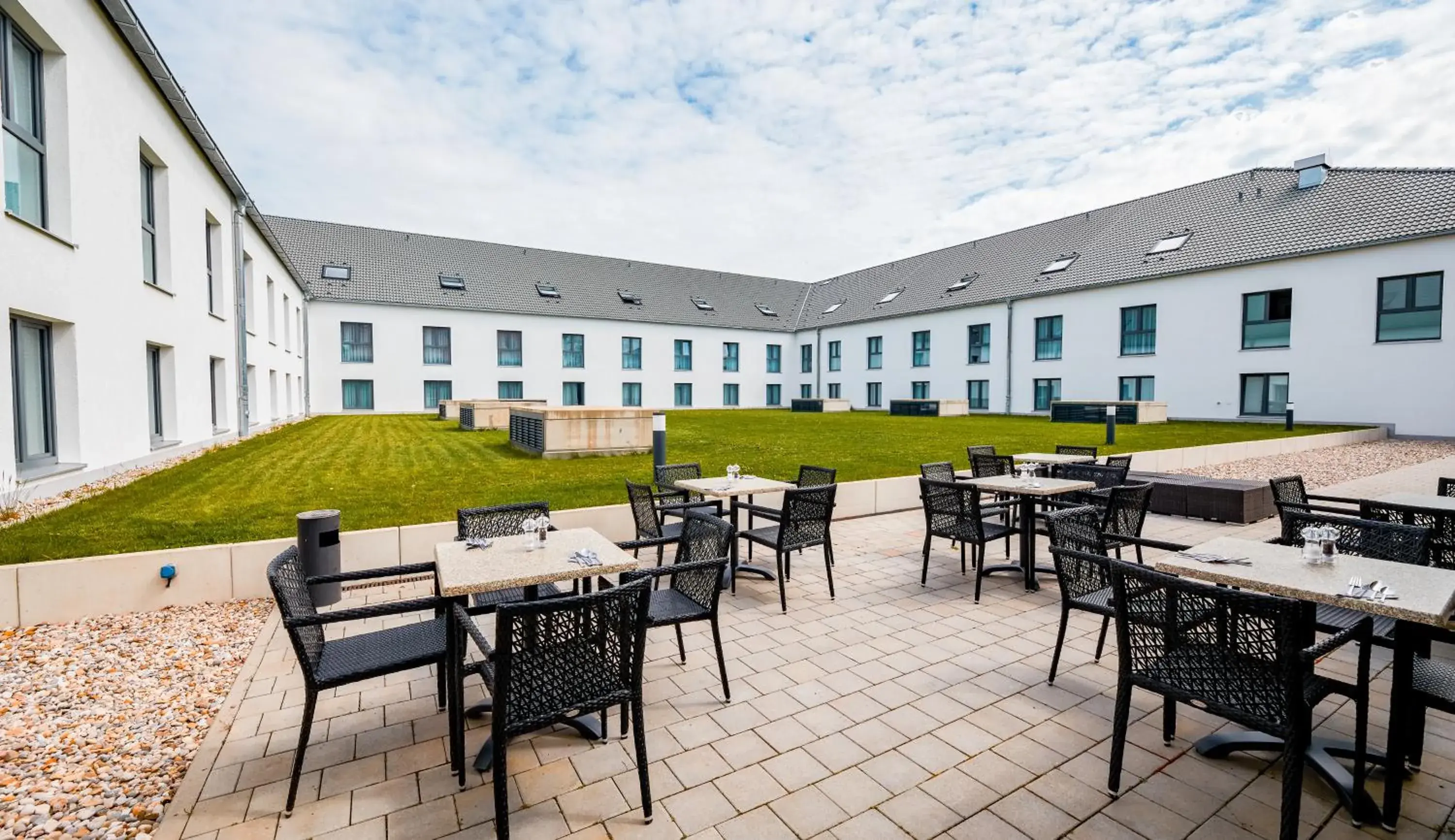 Property building in Premier Inn München Airport Süd Property building in Premier Inn München Airport Süd