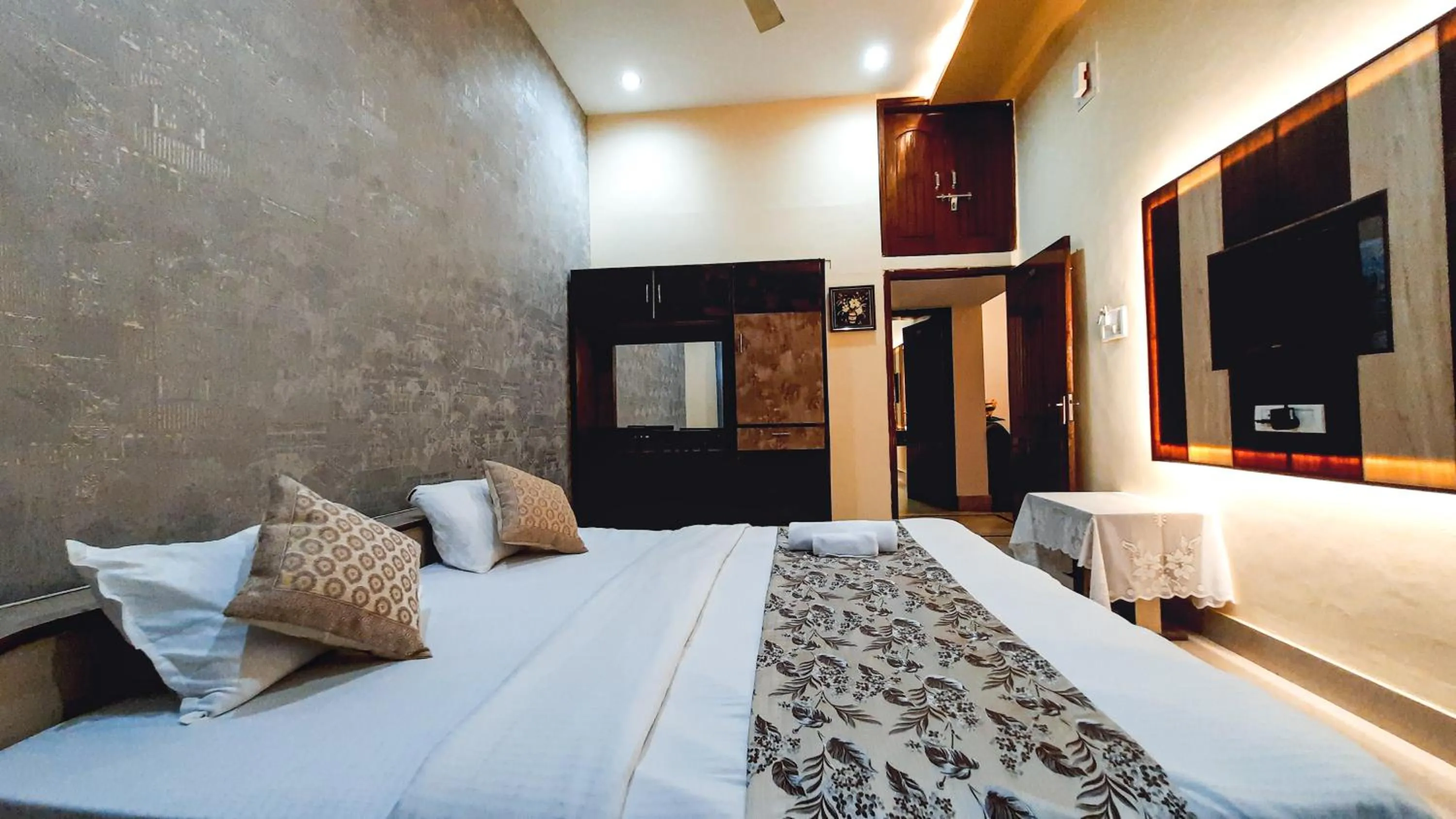 Bedroom in Hotel Rajyashree Palace