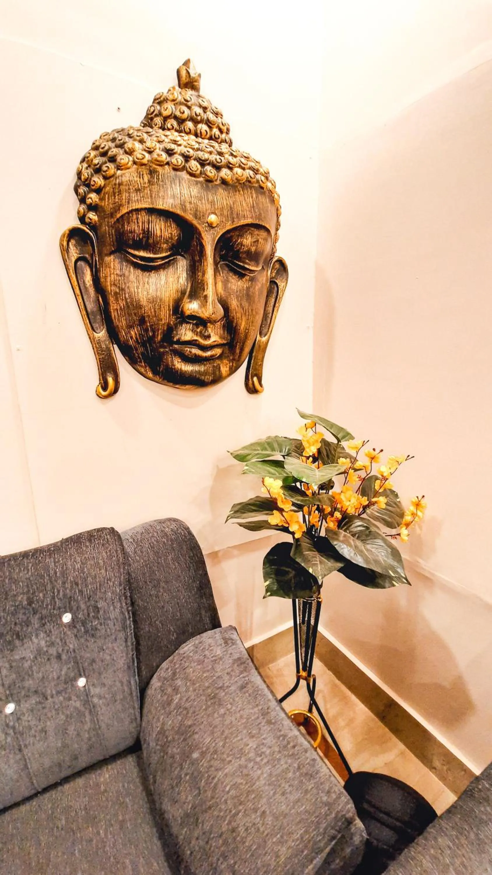 Seating area in Hotel Rajyashree Palace