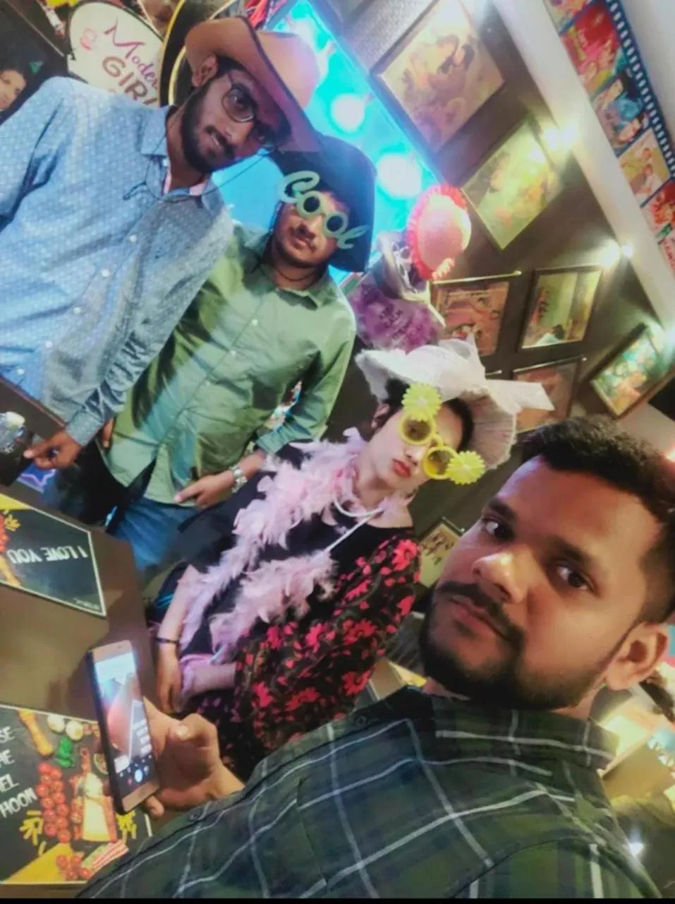 Restaurant/places to eat in Hotel Rajyashree Palace