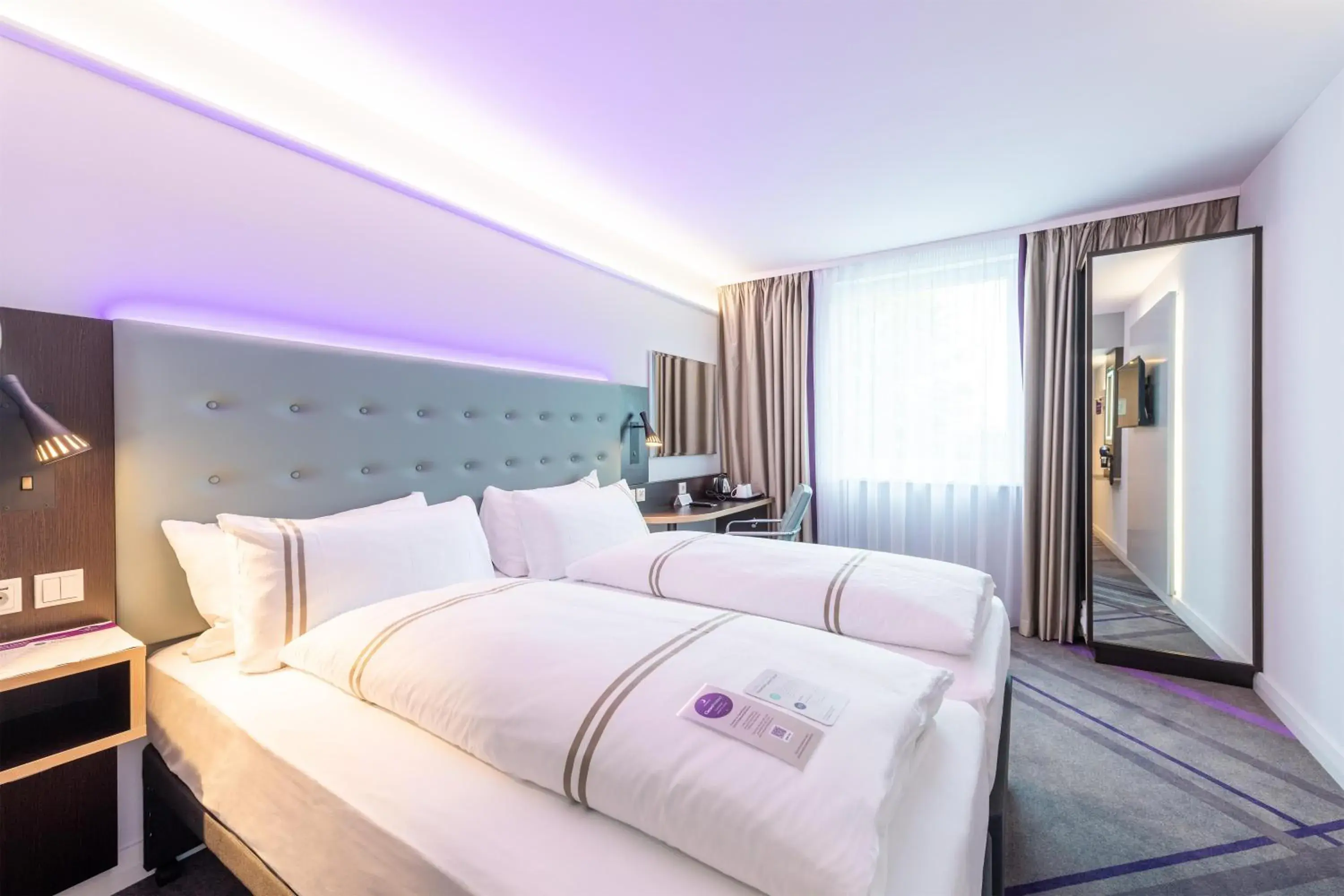 Bedroom, Bed in Premier Inn München Airport Ost Bedroom, Bed in Premier Inn München Airport Ost