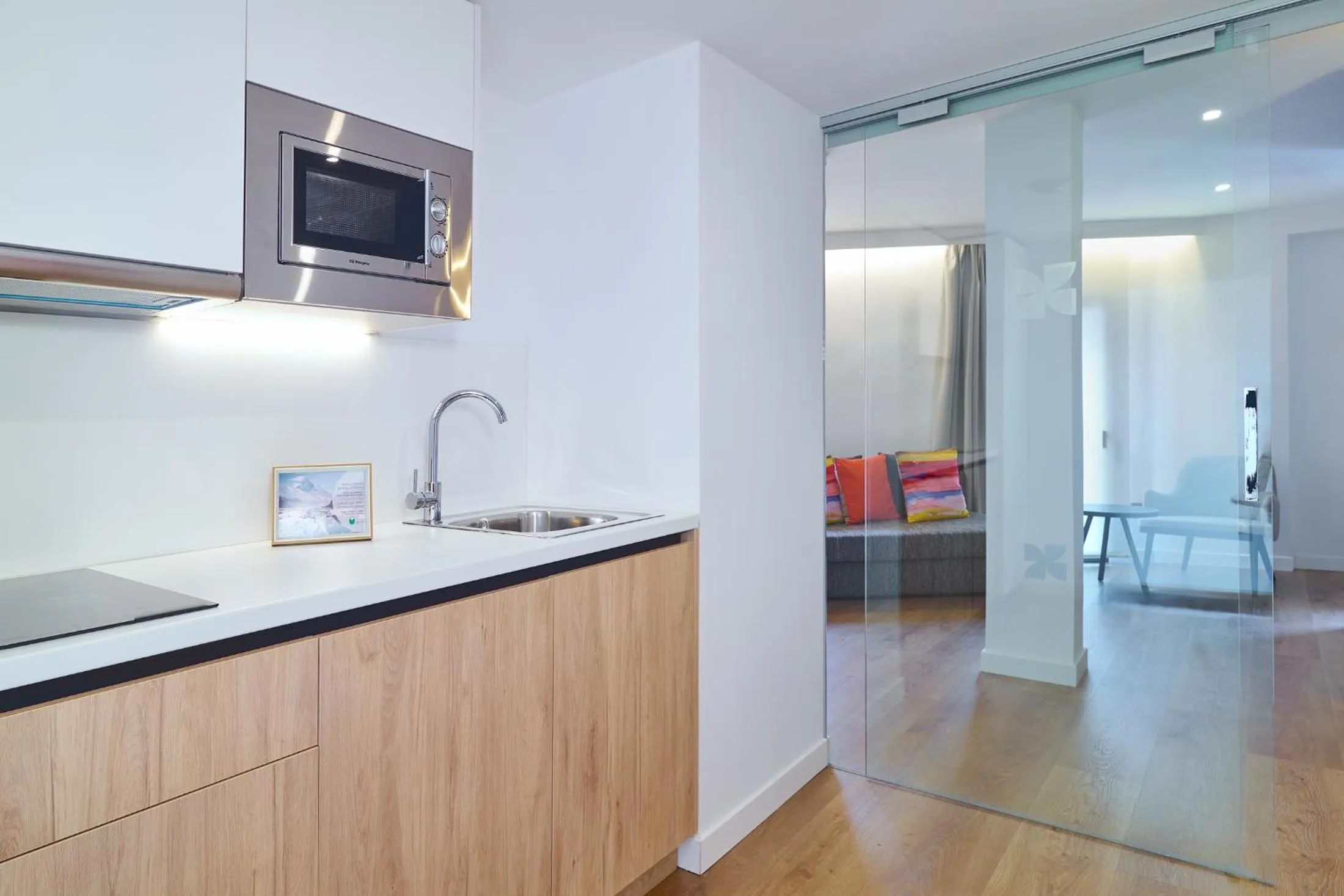 Kitchen or kitchenette in Apartamentos Luna Suites Granada