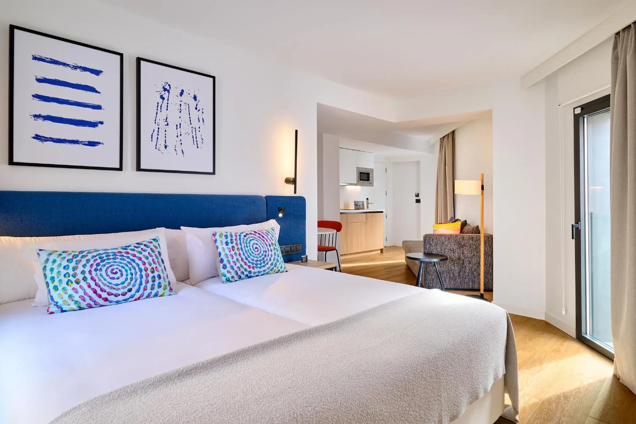 Bedroom, Bed in Apartamentos Luna Suites Granada Bedroom, Bed in Apartamentos Luna Suites Granada