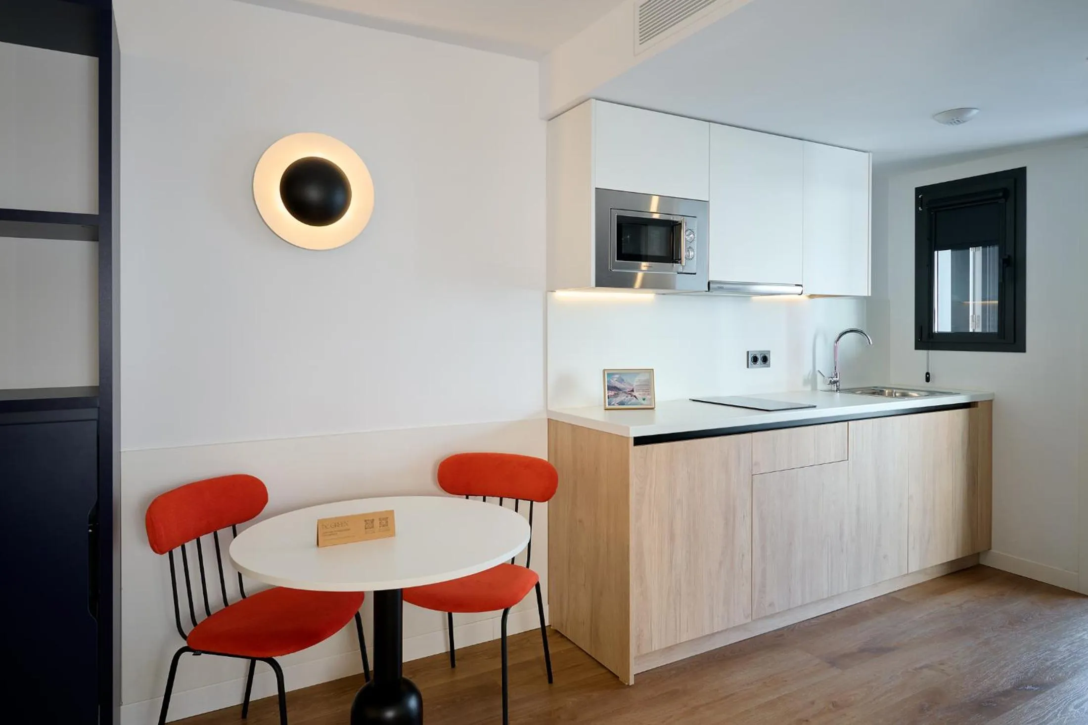 kitchen in Apartamentos Luna Suites Granada