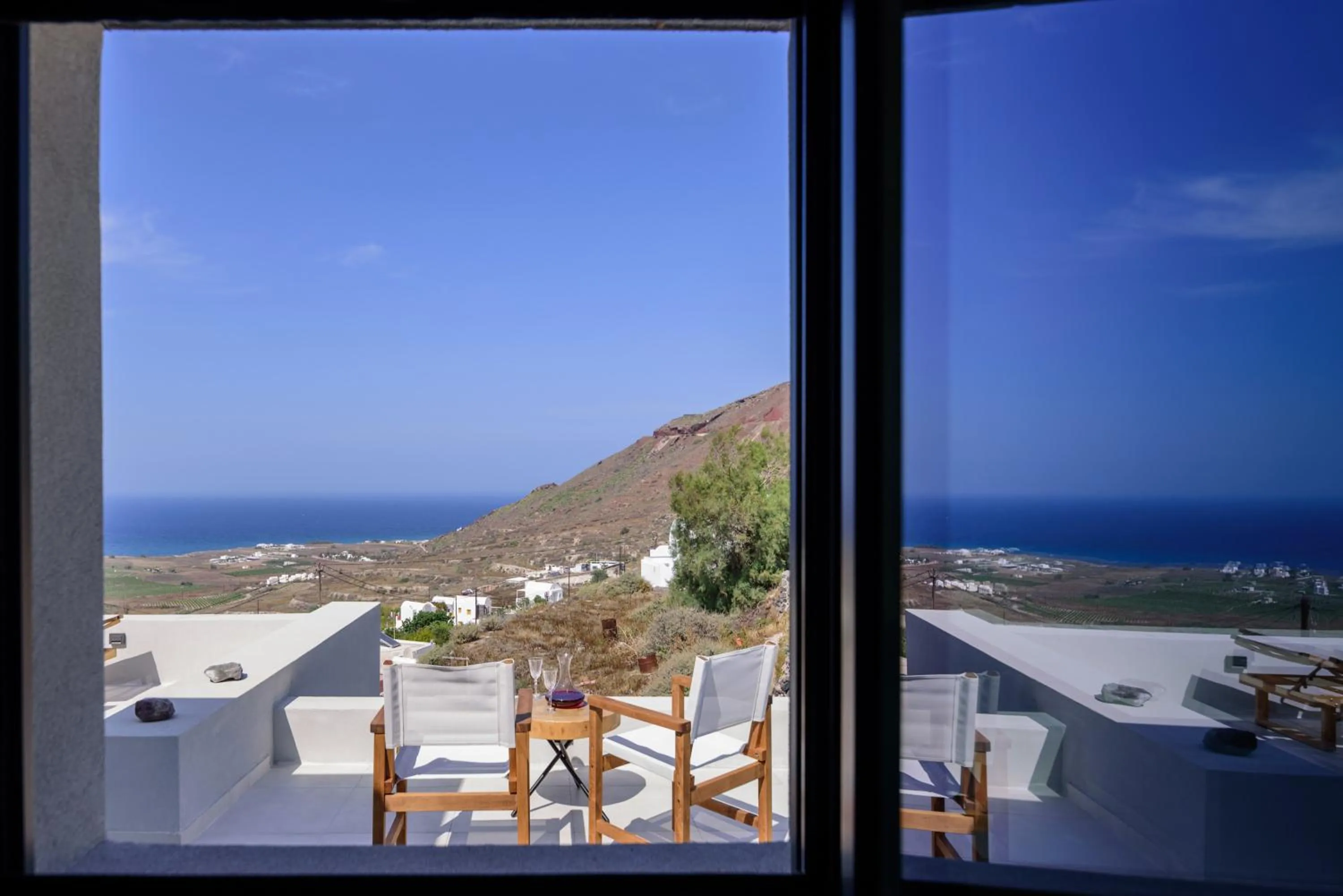 Day in Ryolithos Suites