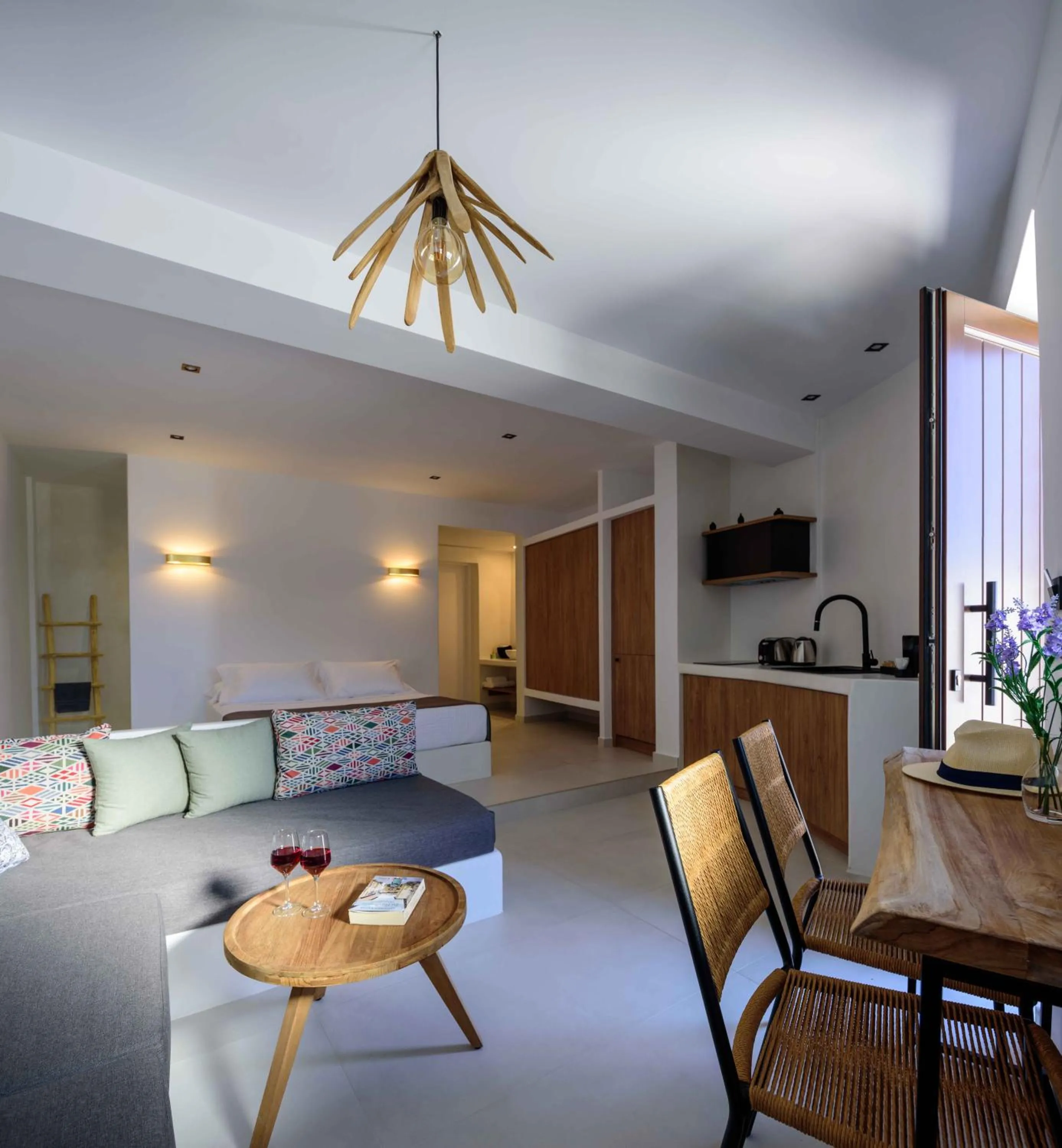 Photo of the whole room in Ryolithos Suites