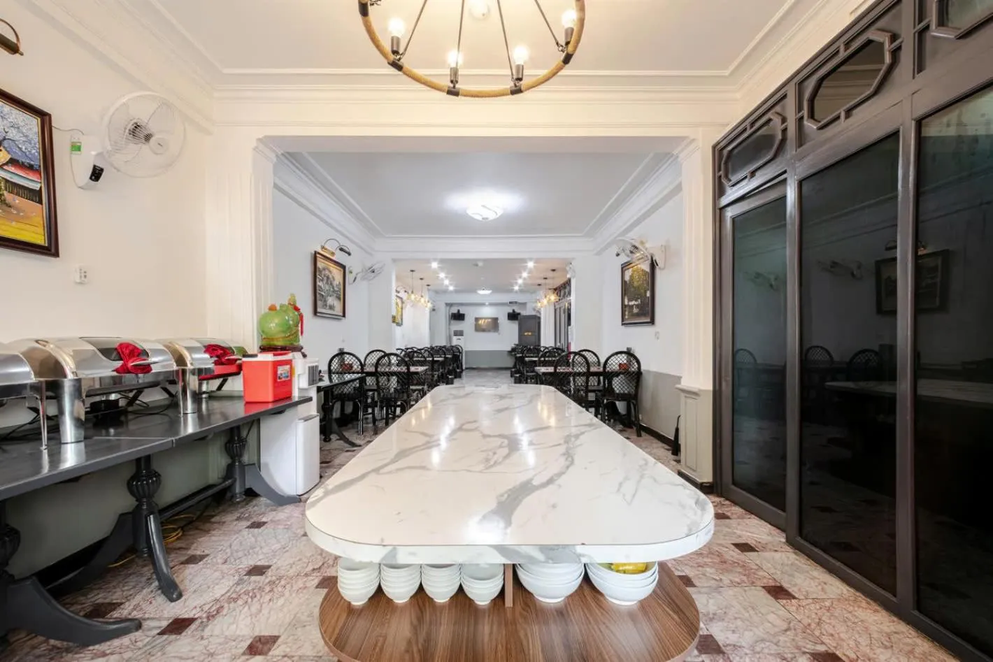 Restaurant/places to eat in A25 Hotel - 12 Phố Huế