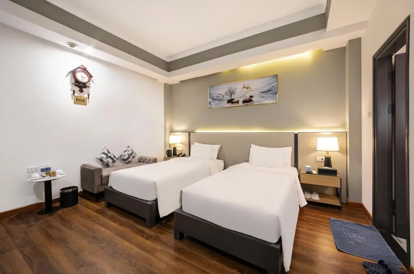 Bedroom, Bed in A25 Hotel - 12 Phố Huế Bedroom, Bed in A25 Hotel - 12 Phố Huế