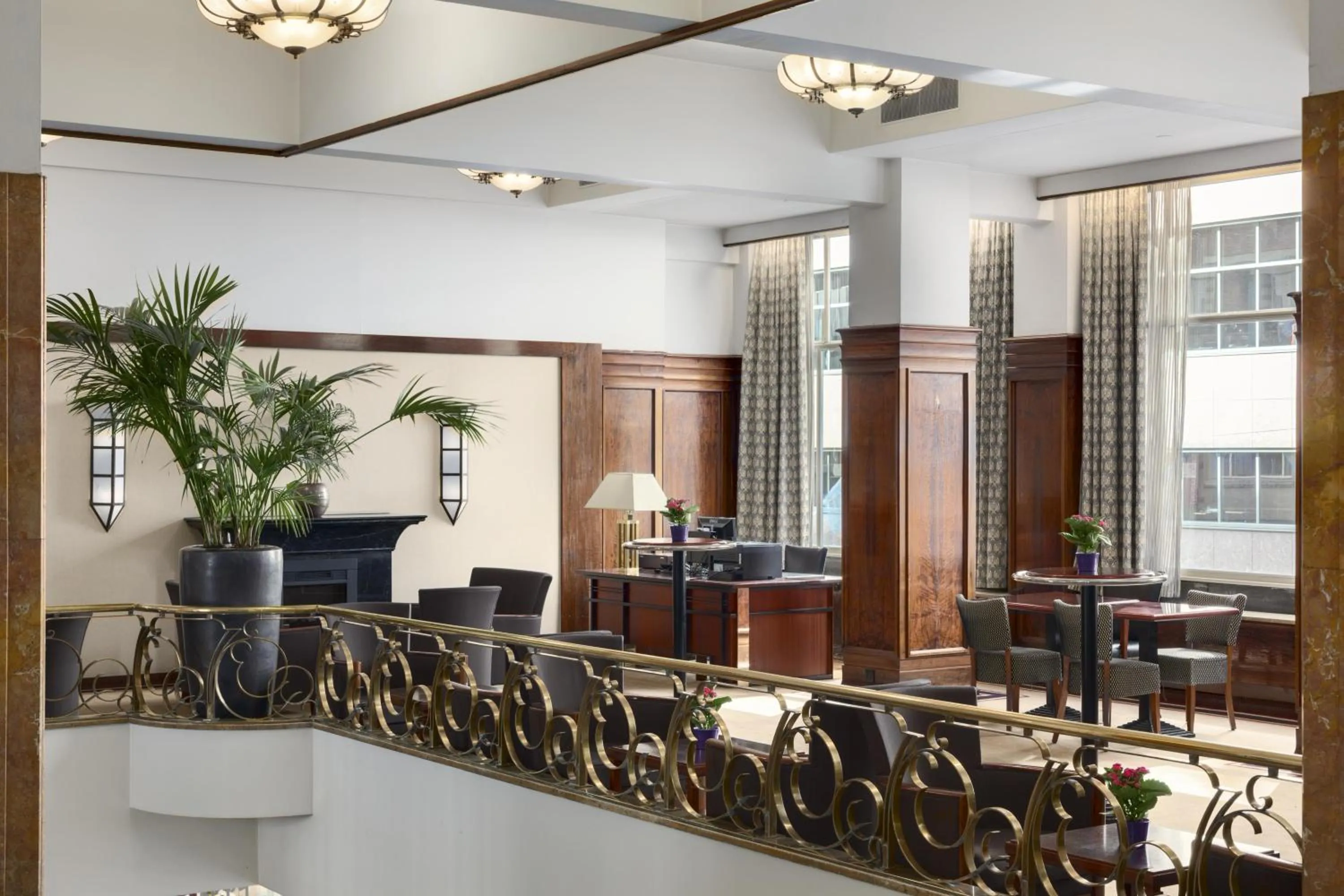 Lobby or reception in NH Atlanta Rotterdam Hotel