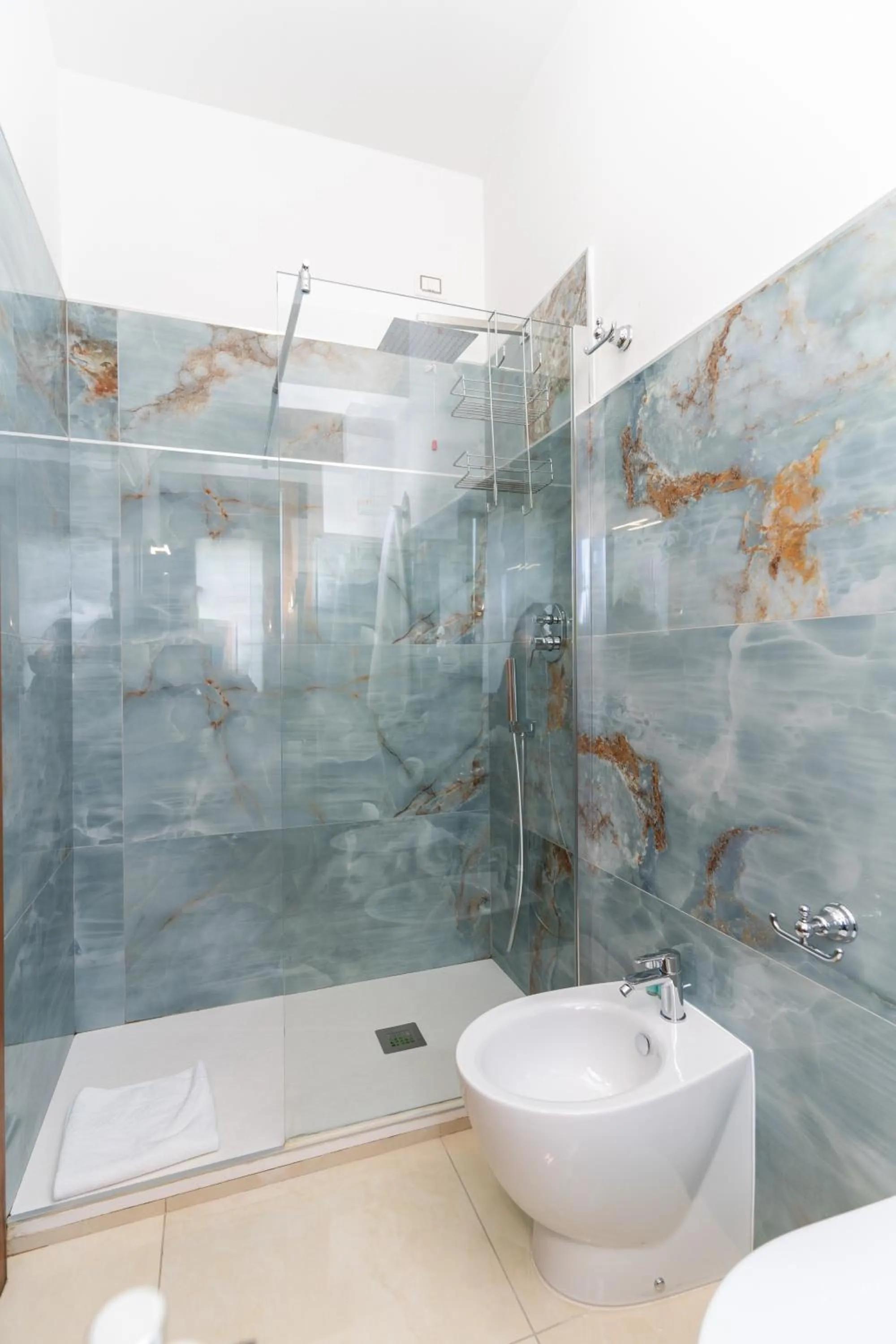 Shower, Bathroom in B&B Torre Talao