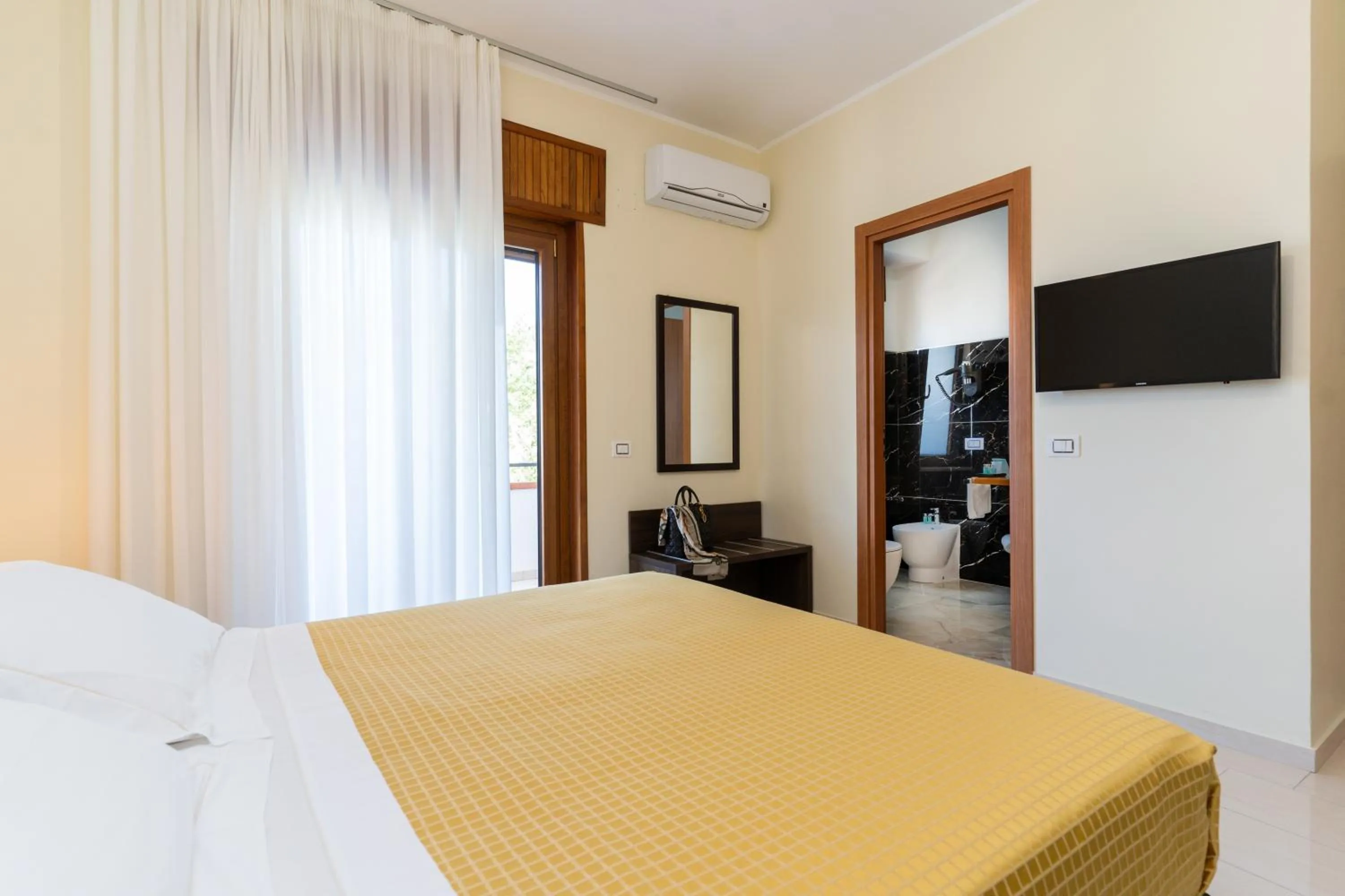 Bed in B&B Torre Talao