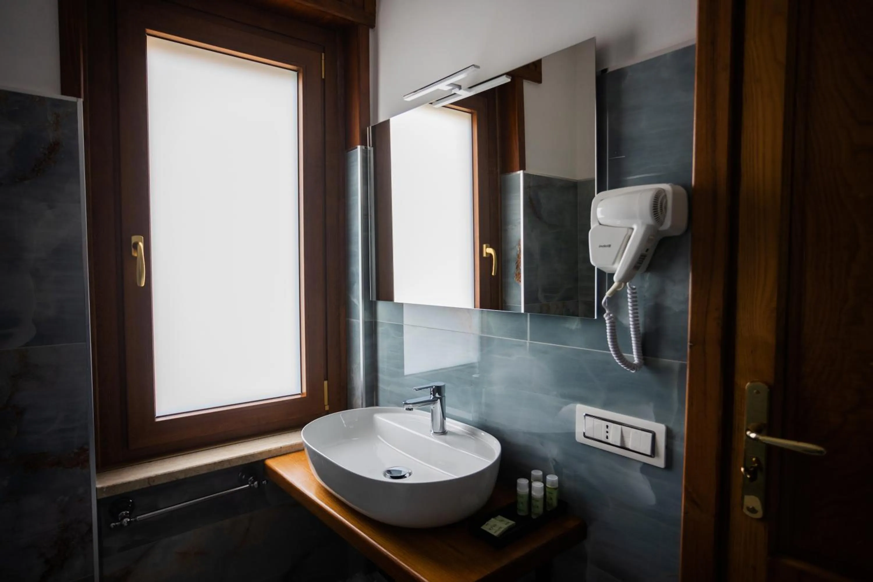 Bathroom in B&B Torre Talao