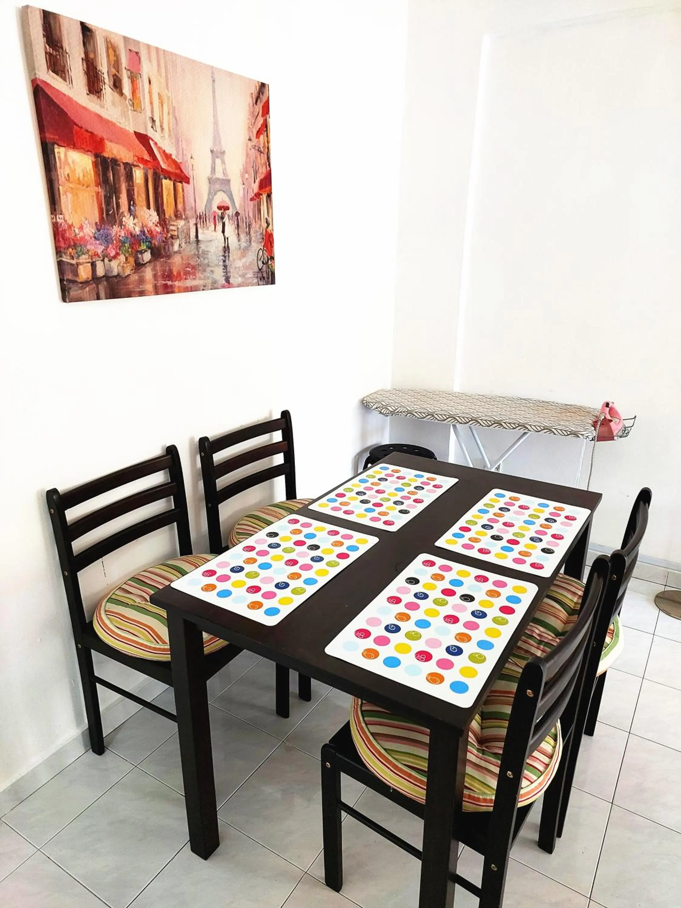 Seating area in EC12-Georgetown-3room-PrivateHouse